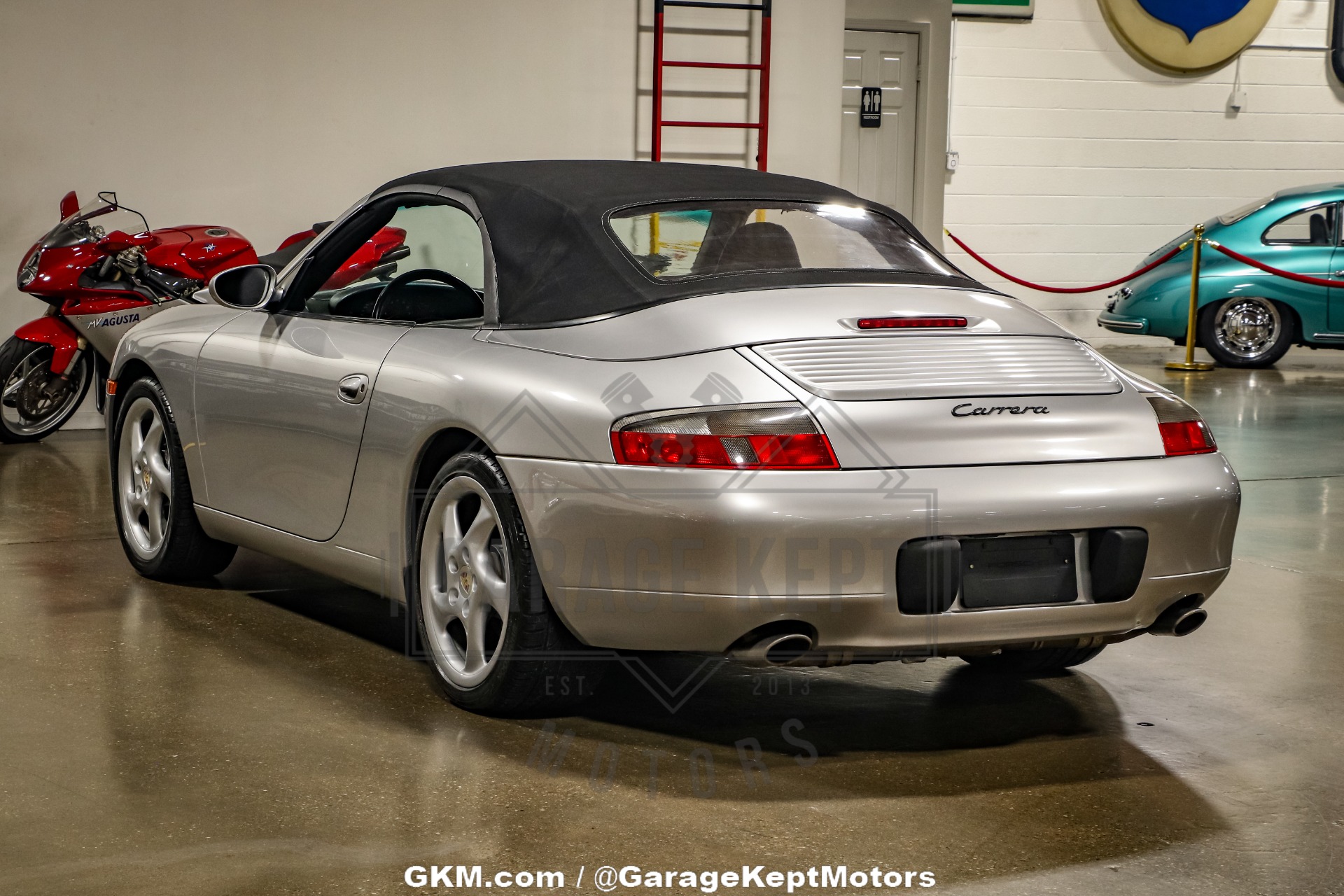 2001 Porsche 911 63