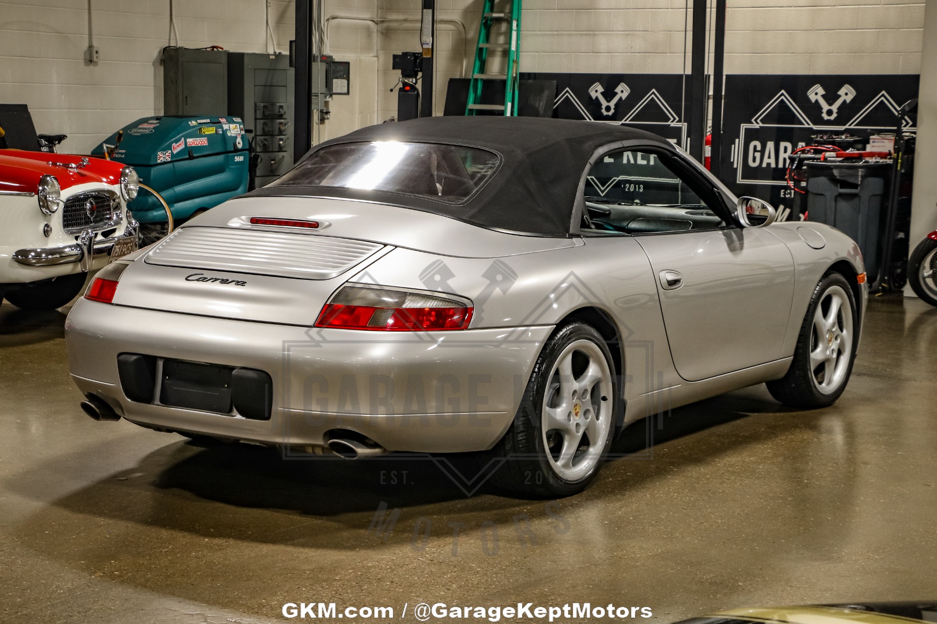 2001 Porsche 911 64