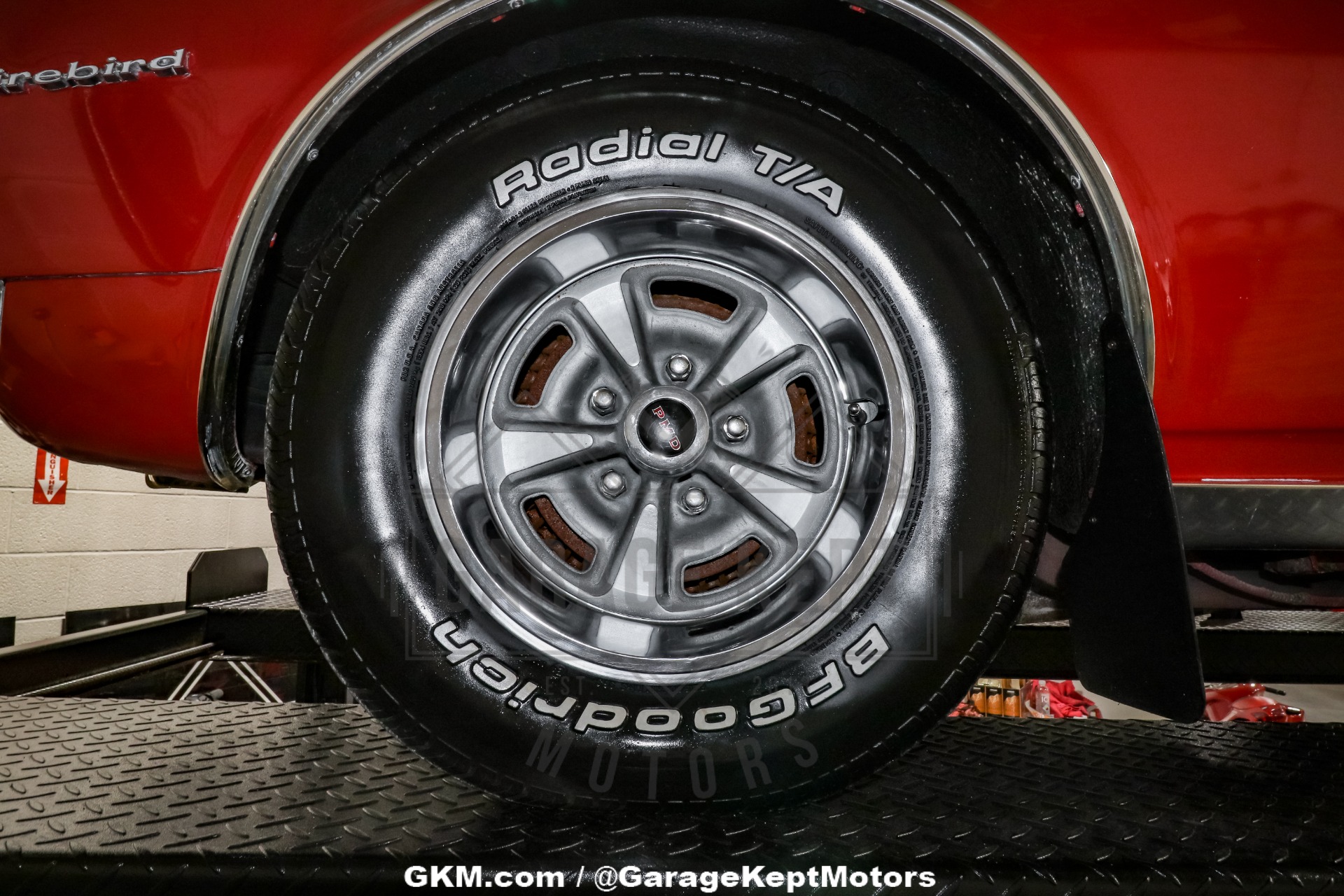 1968 Pontiac Firebird 133