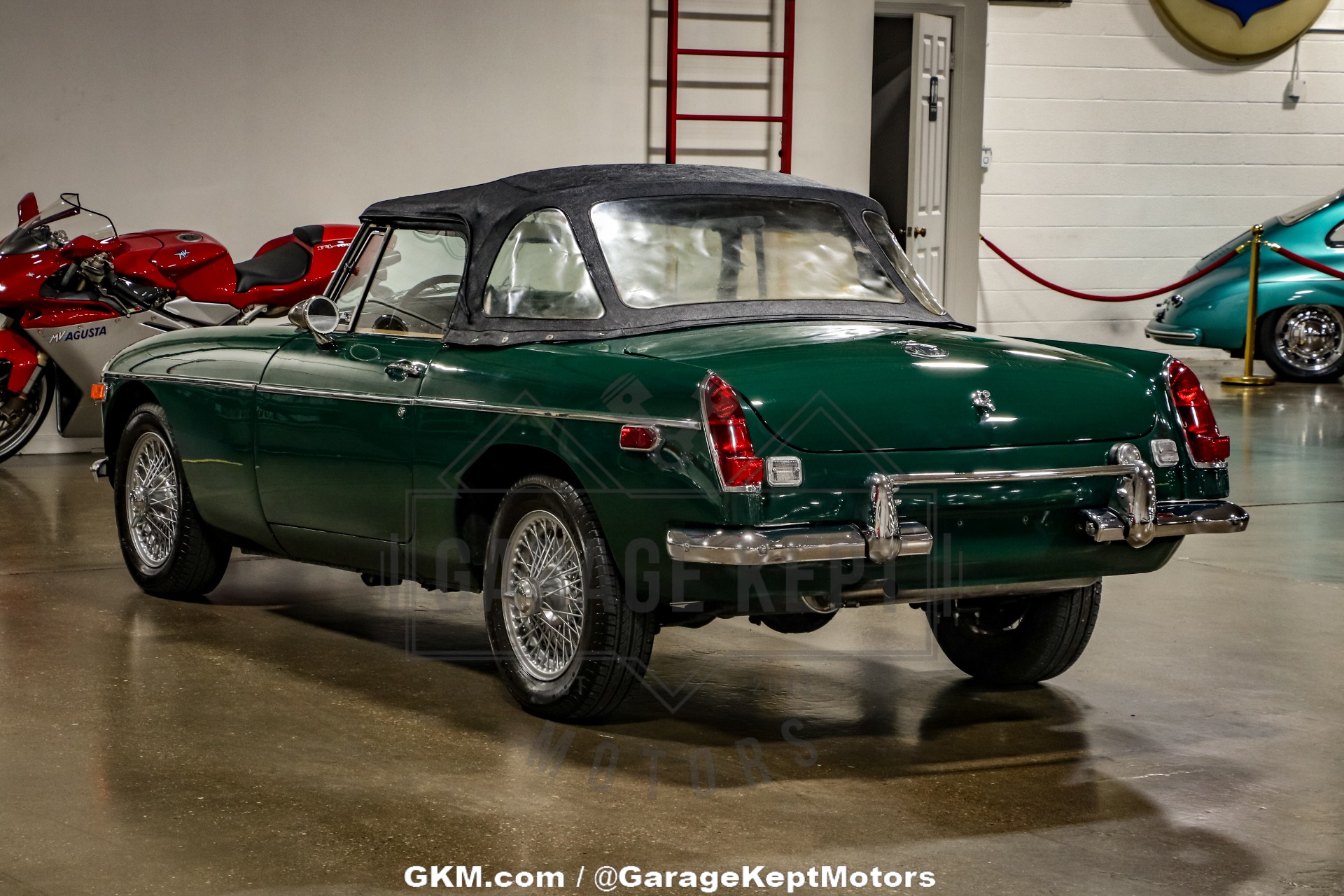1970 MG MGB 11