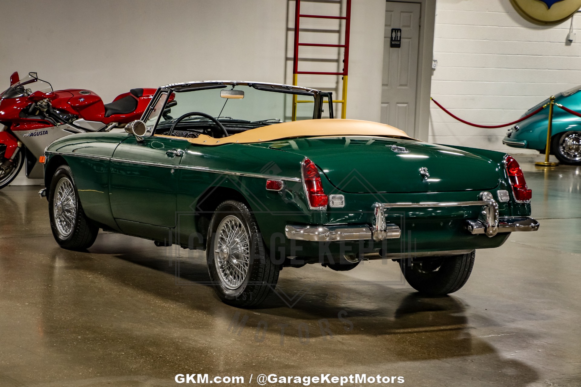 1970 MG MGB 28