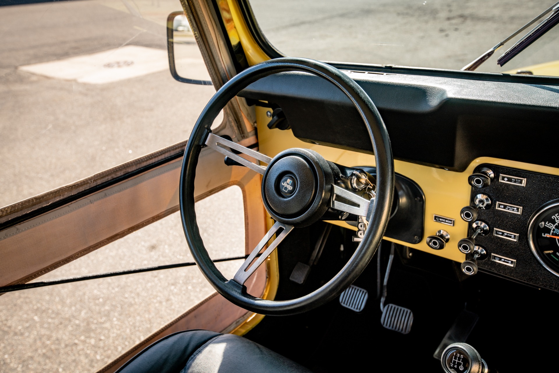 1984 Jeep CJ-7 13