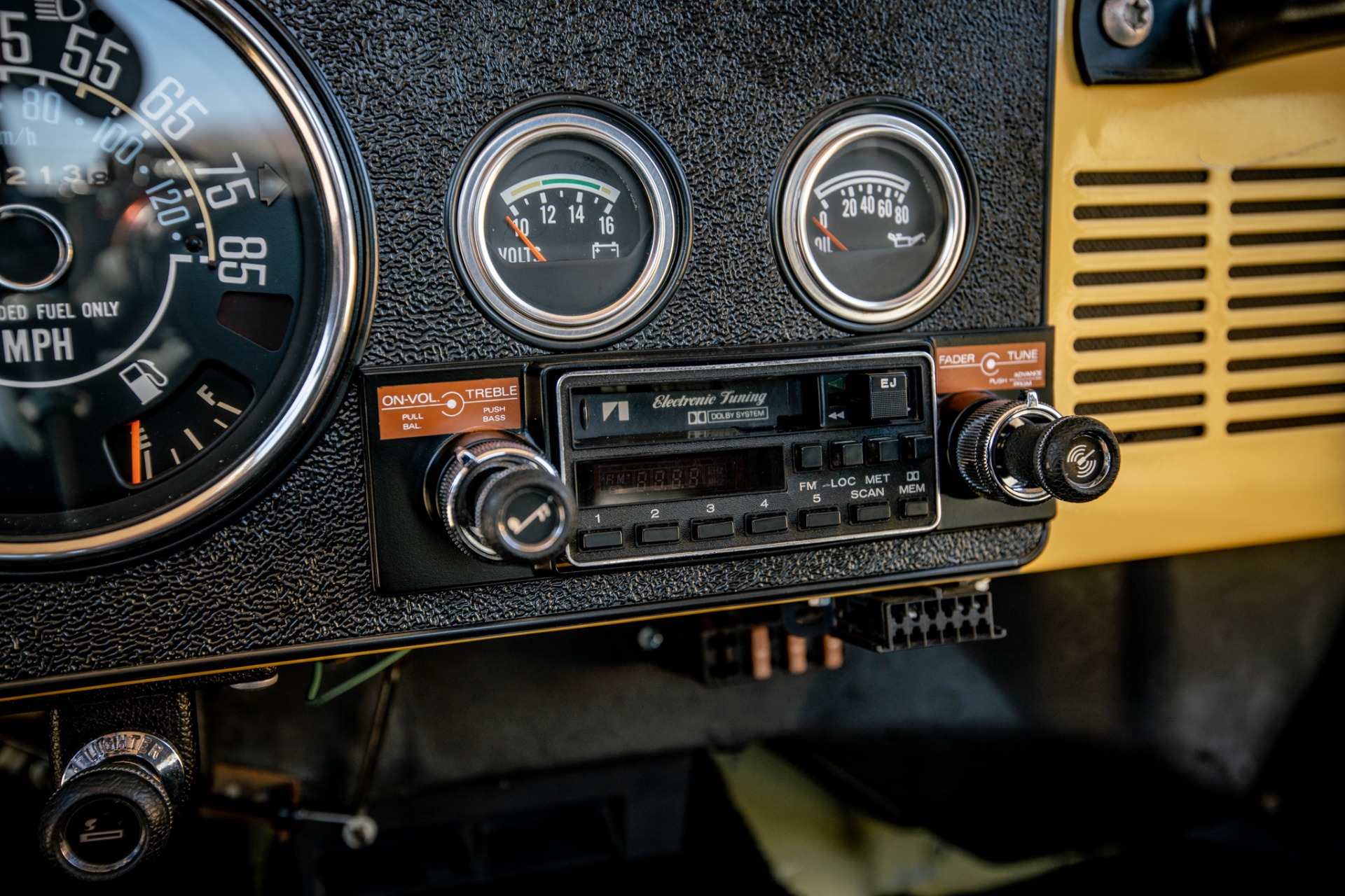 1984 Jeep CJ-7 16