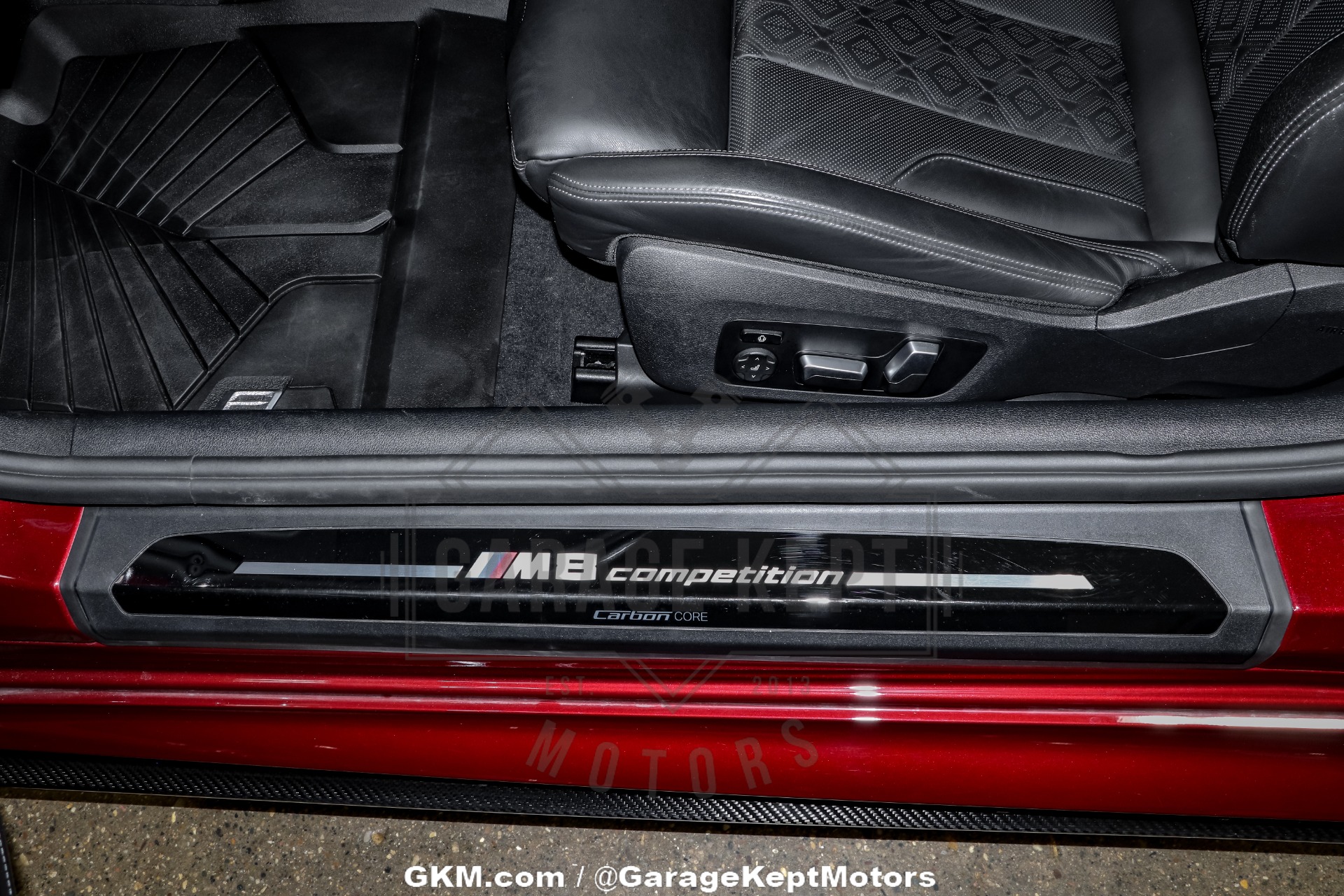 2022 BMW M8 128