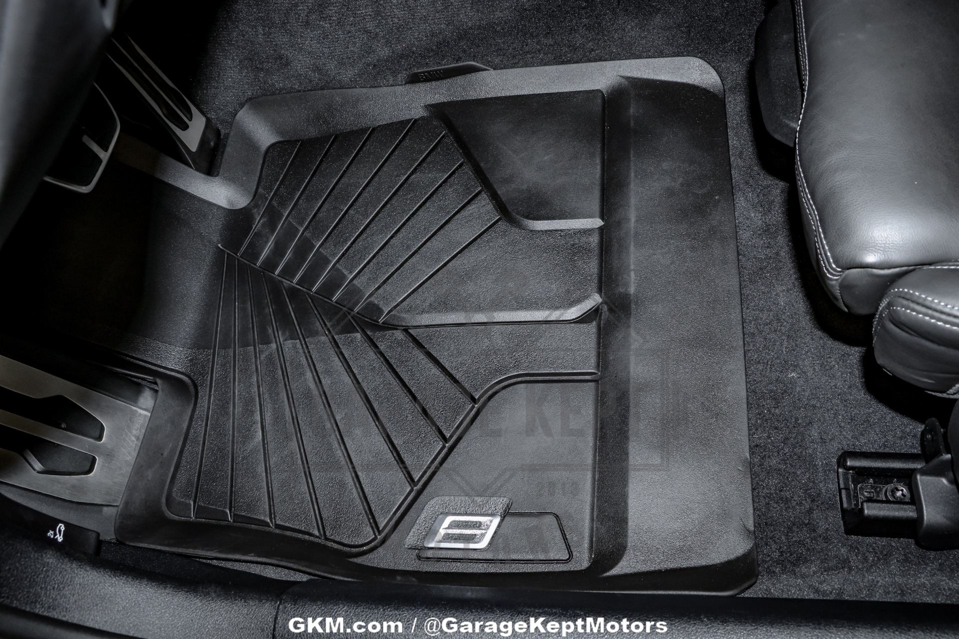 2022 BMW M8 129