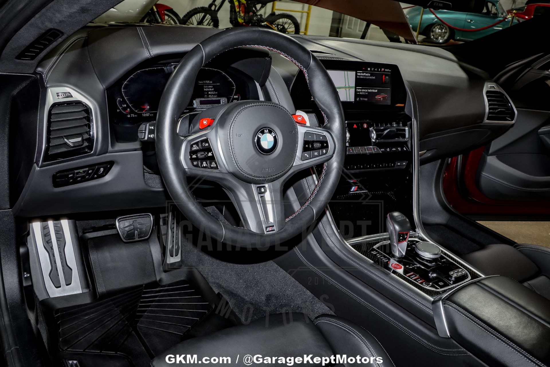 2022 BMW M8 144