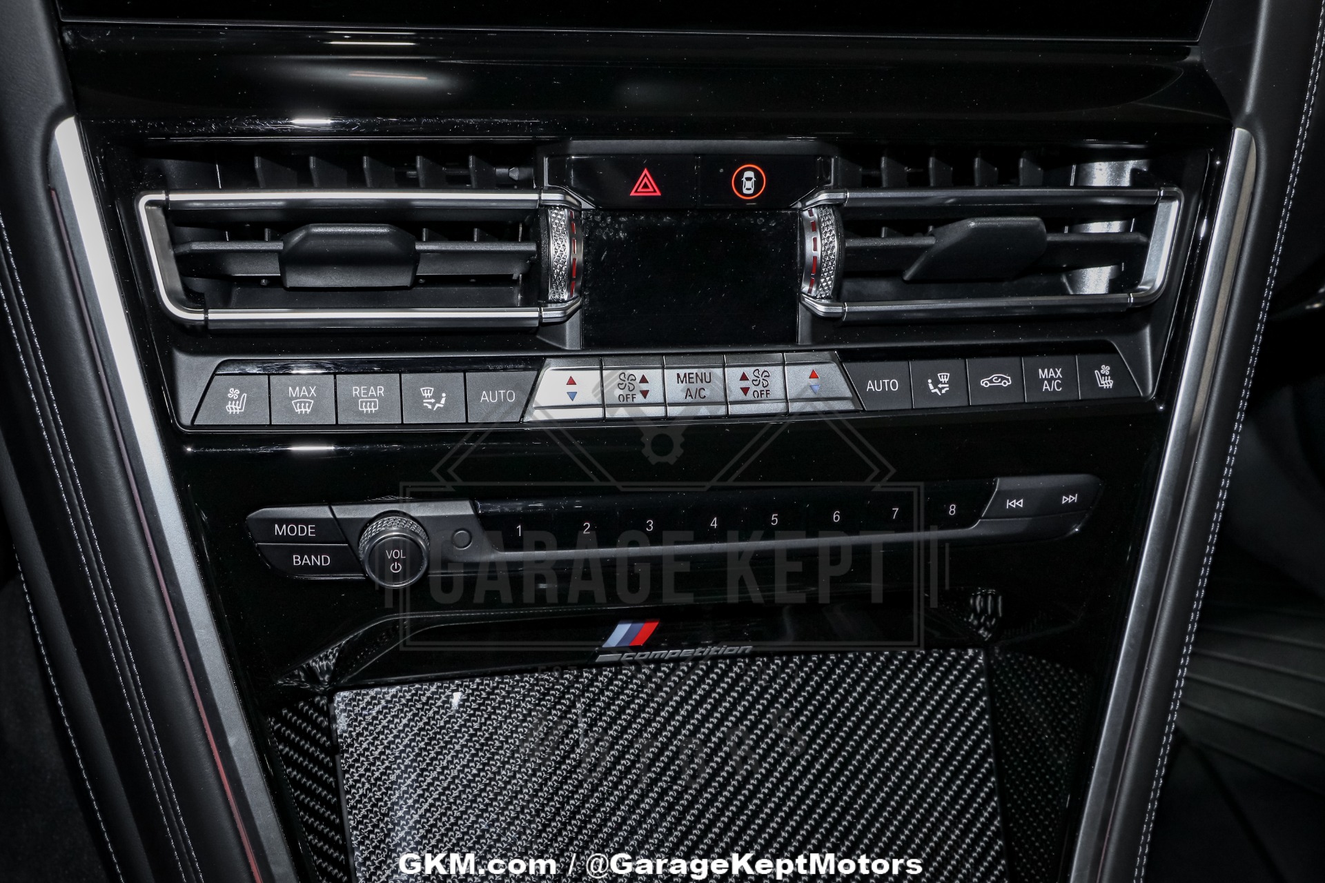 2022 BMW M8 147