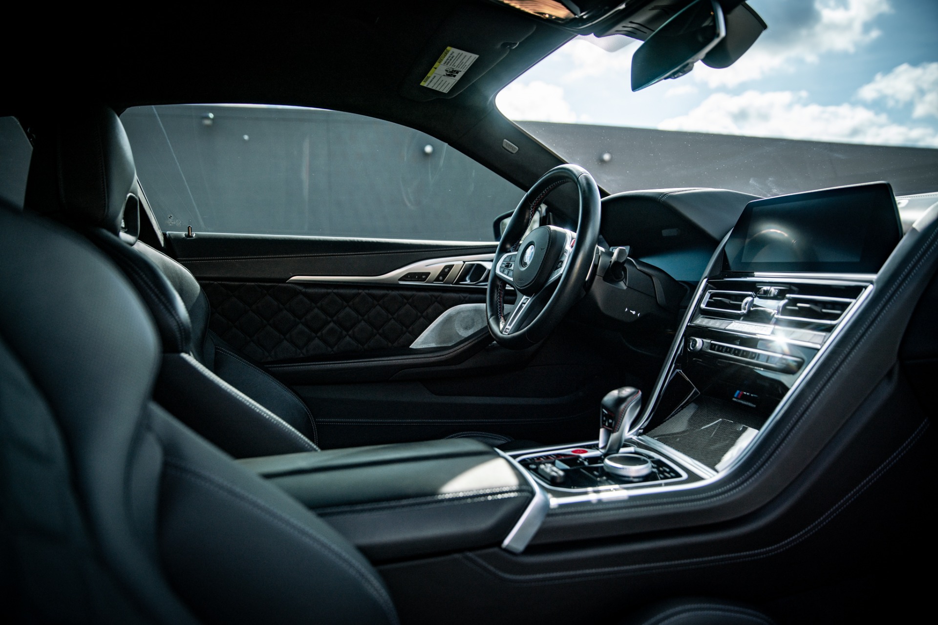 2022 BMW M8 14