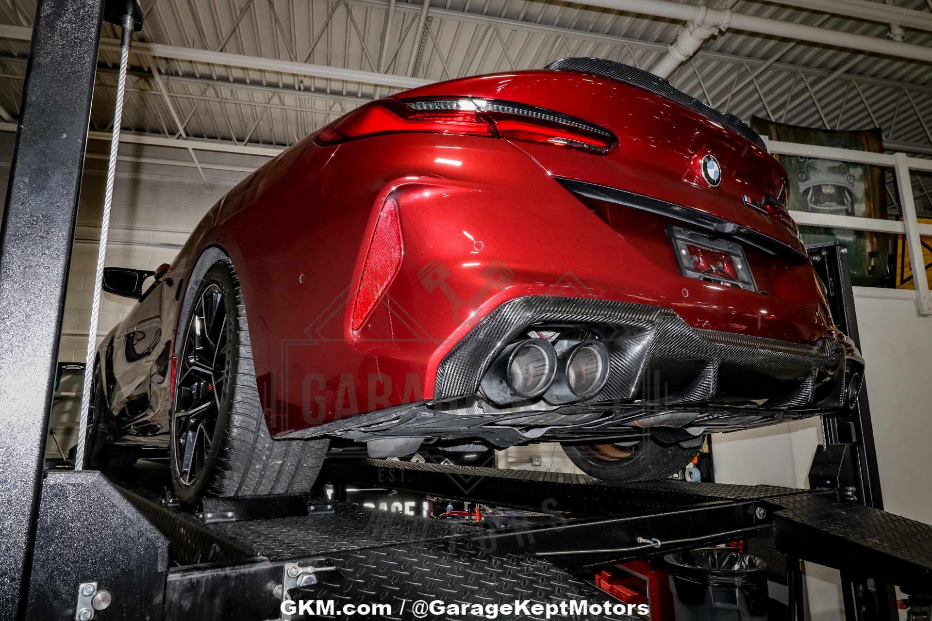 2022 BMW M8 211