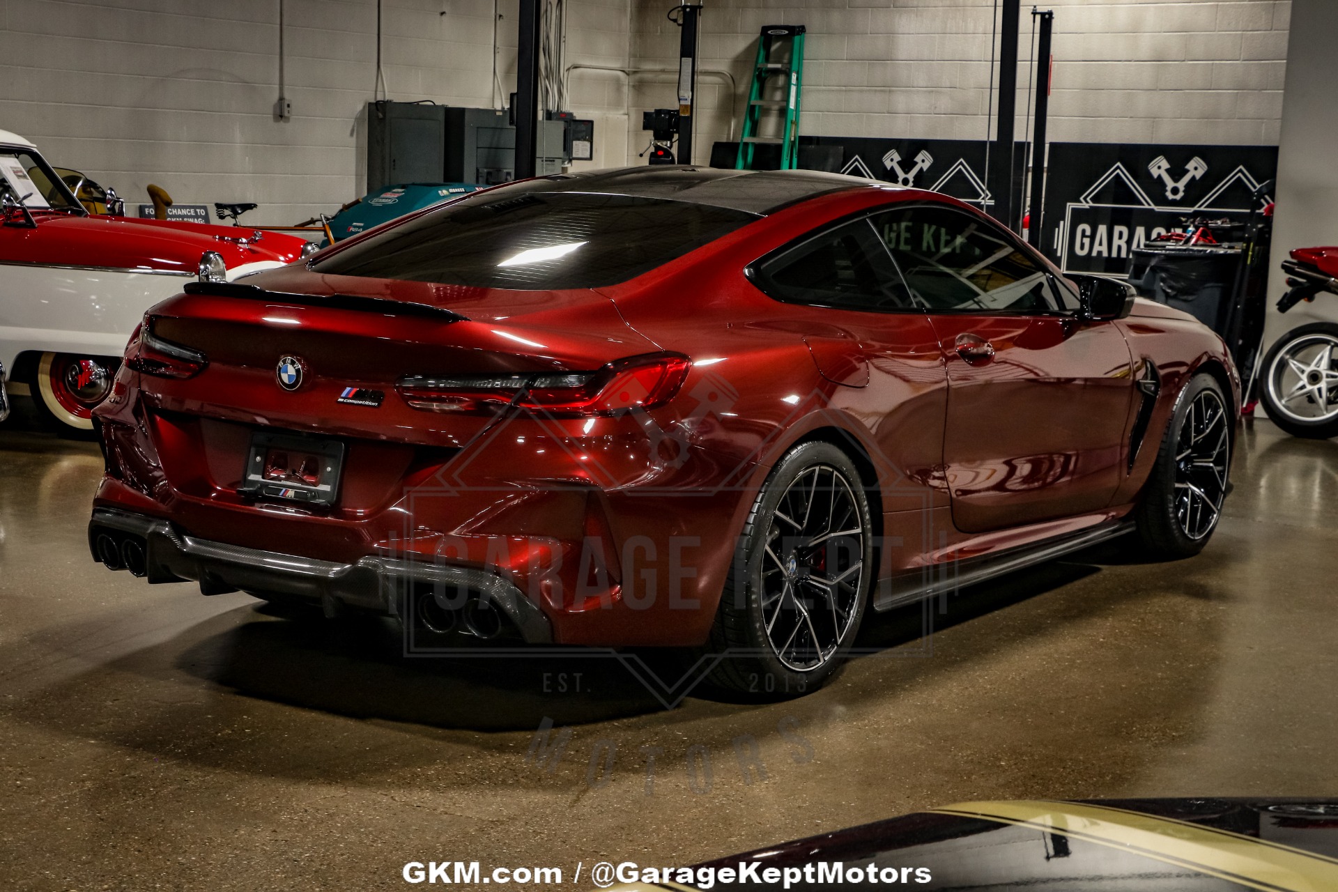 2022 BMW M8 27