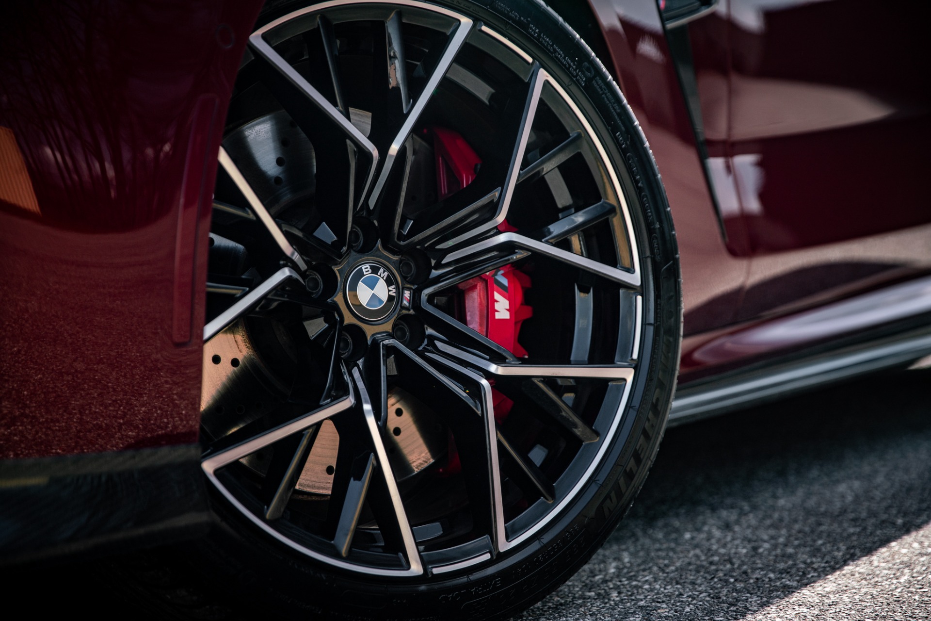2022 BMW M8 9
