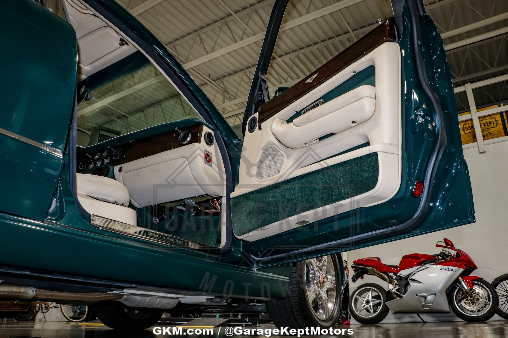 2001 Bentley Arnage 73