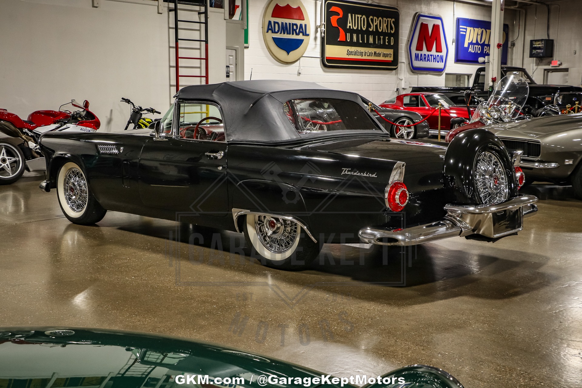 1956 Ford Thunderbird 23