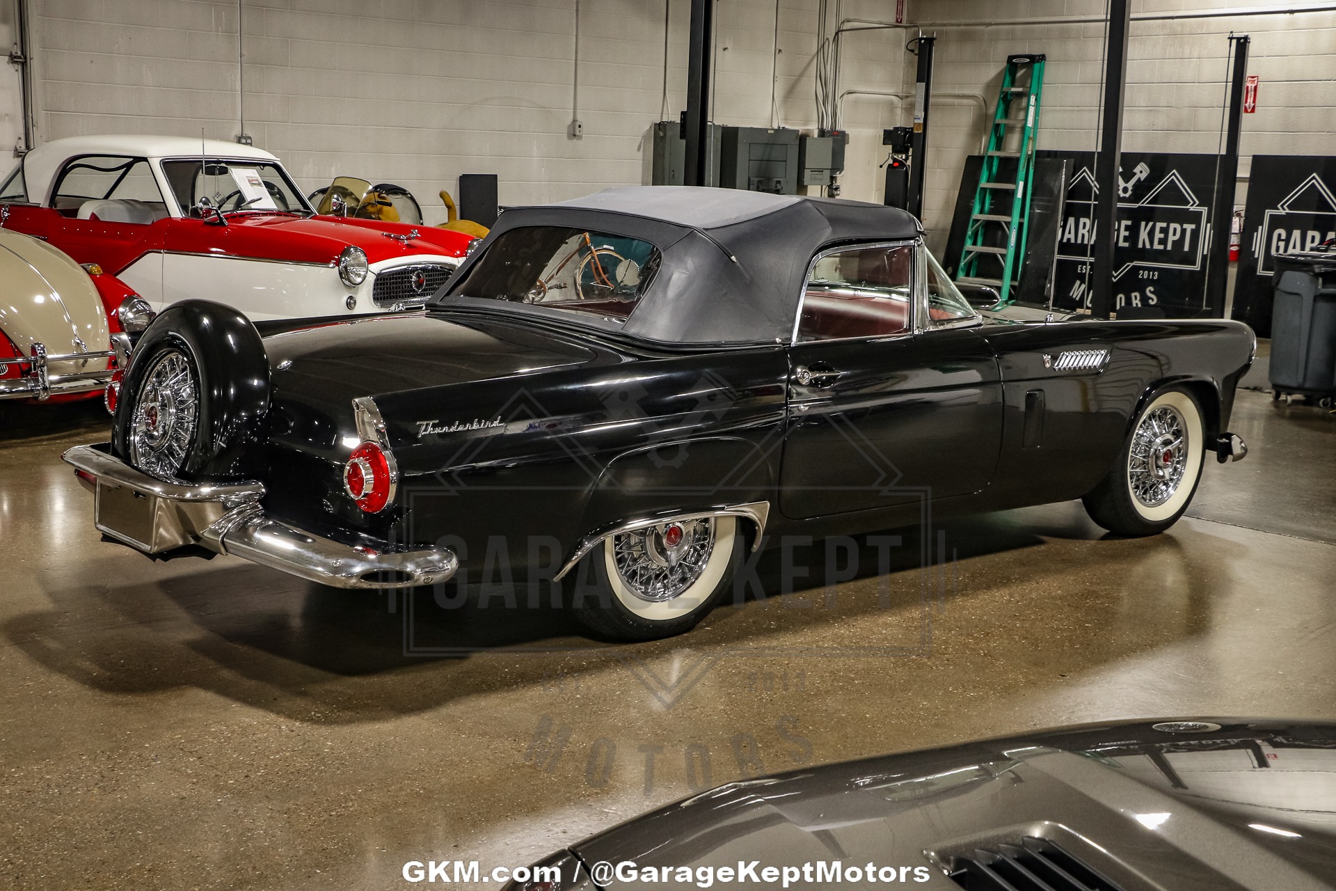 1956 Ford Thunderbird 26