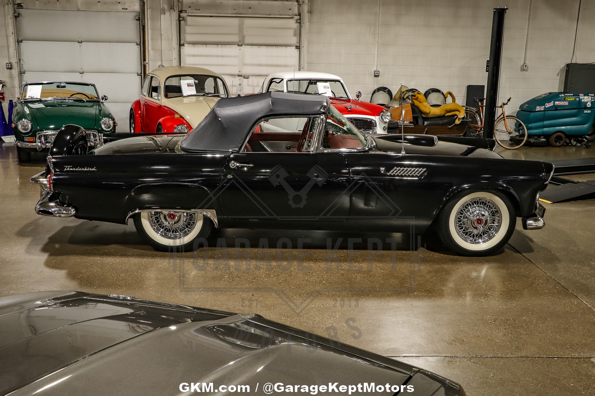 1956 Ford Thunderbird 27