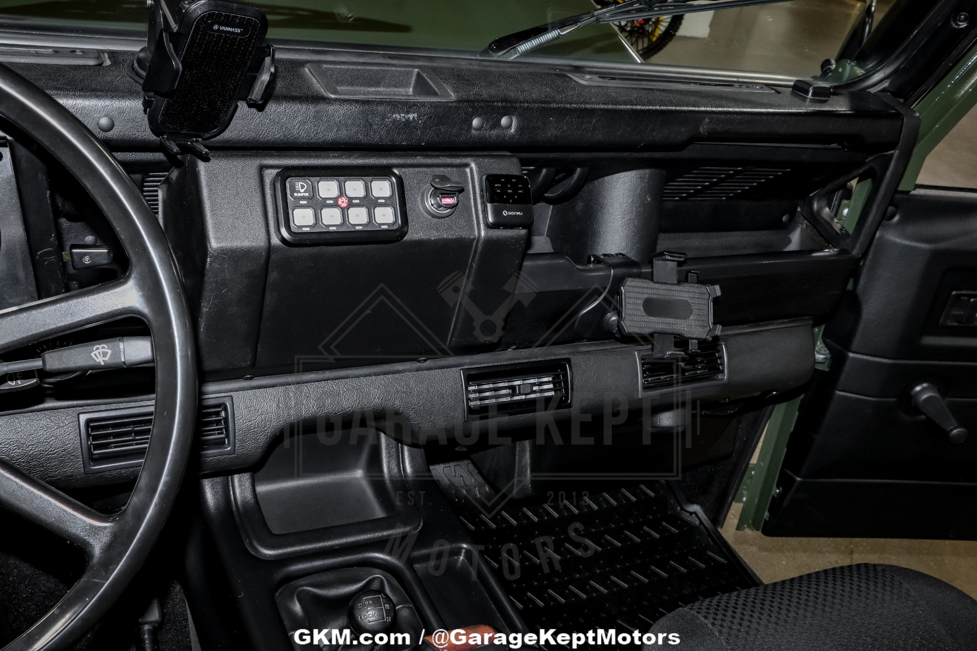 1986 Land Rover Defender 124