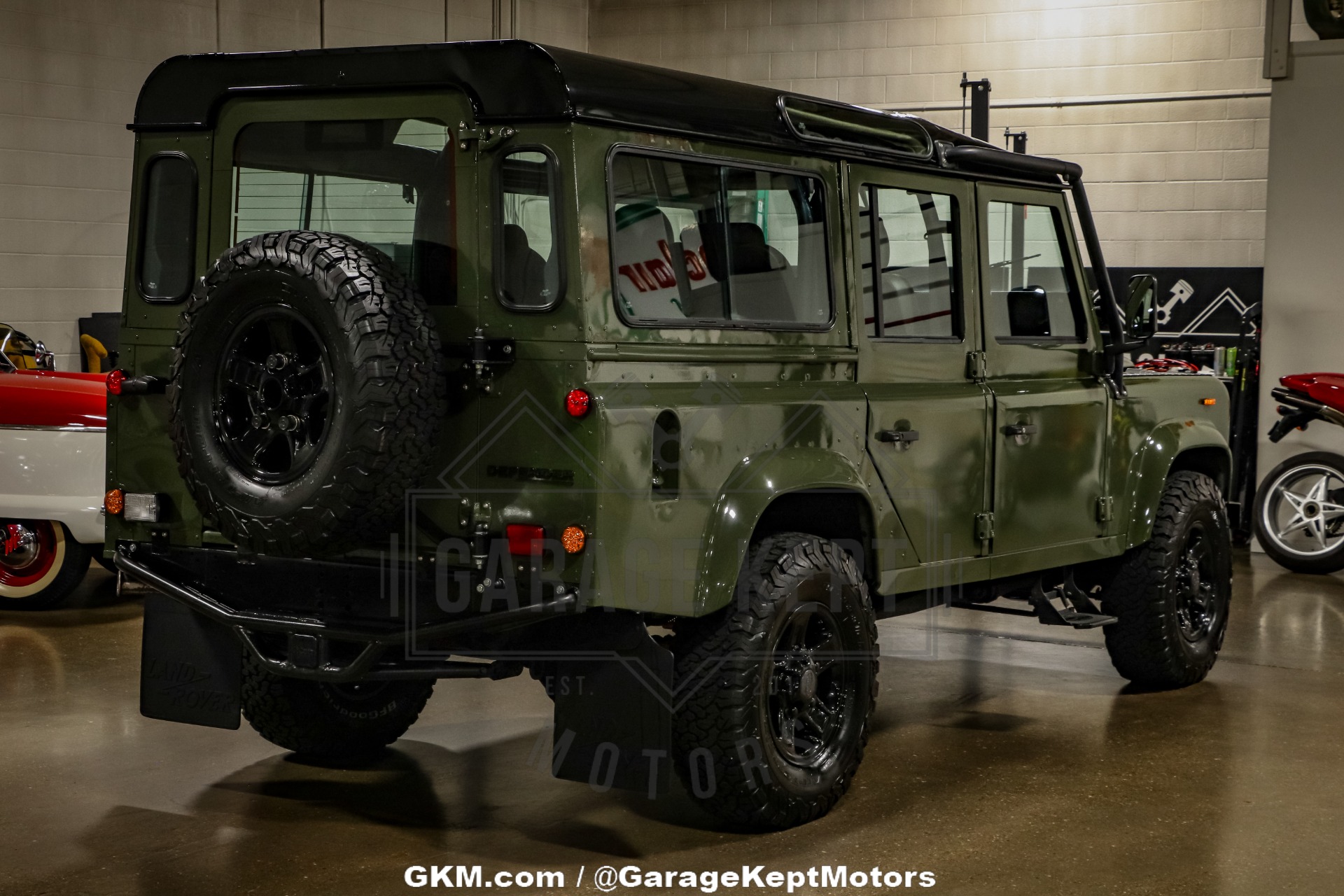 1986 Land Rover Defender 13