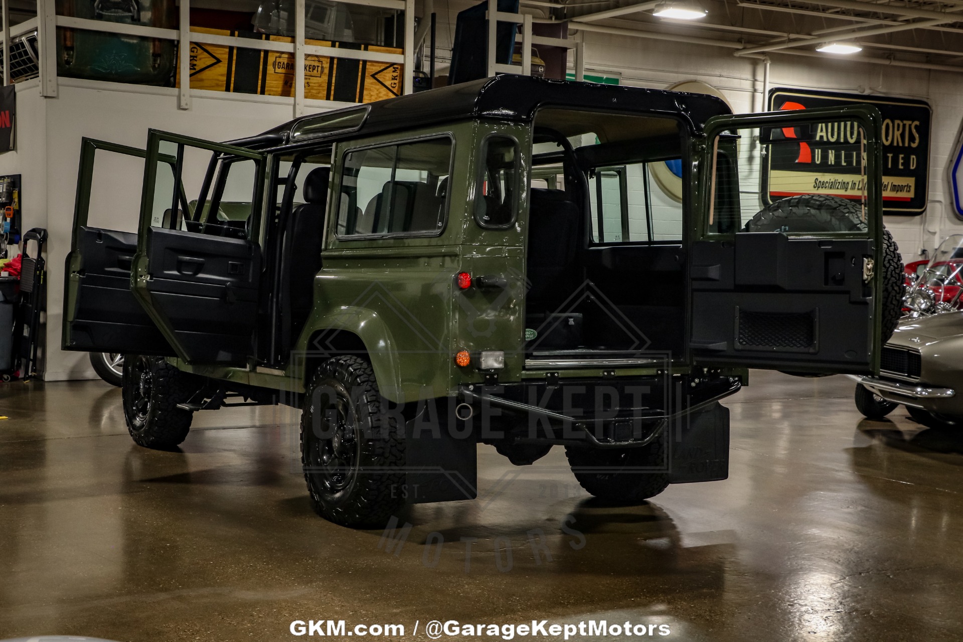 1986 Land Rover Defender 3