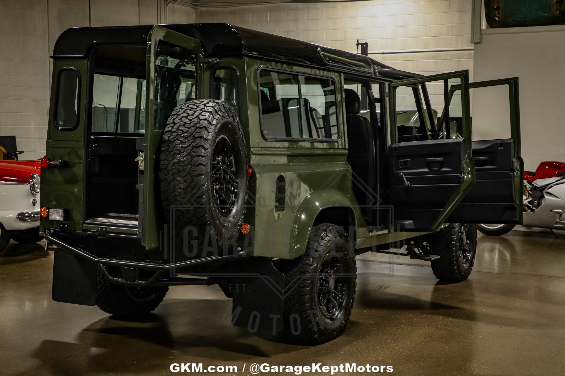 1986 Land Rover Defender 66