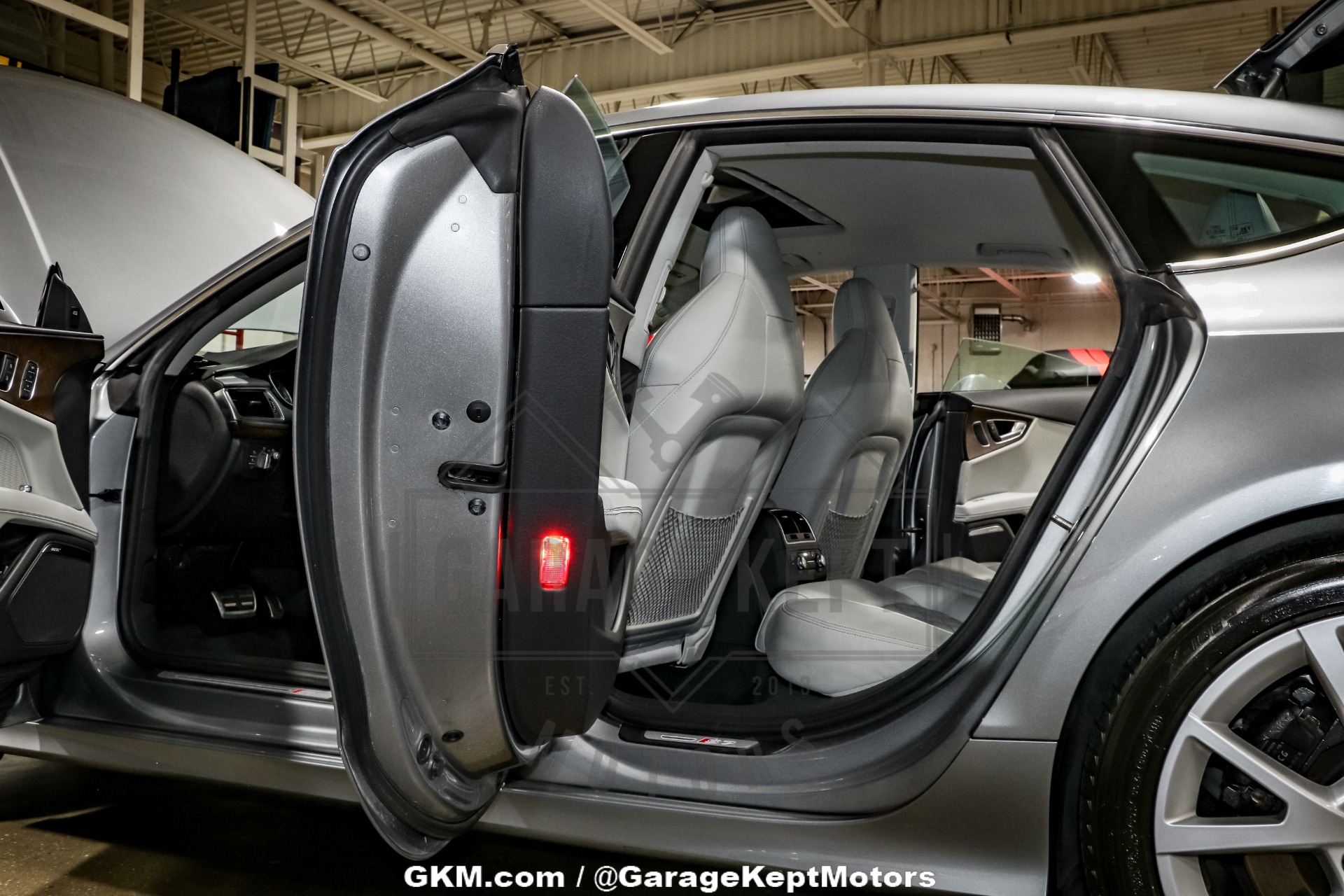 2014 Audi S7 108