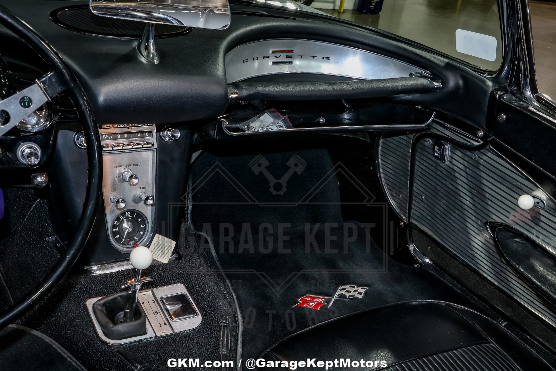 1961 Chevrolet Corvette 105
