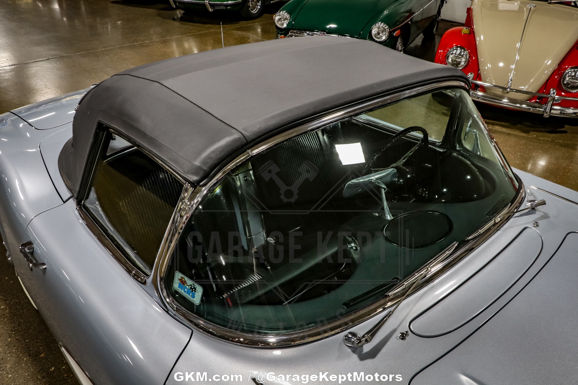 1961 Chevrolet Corvette 21