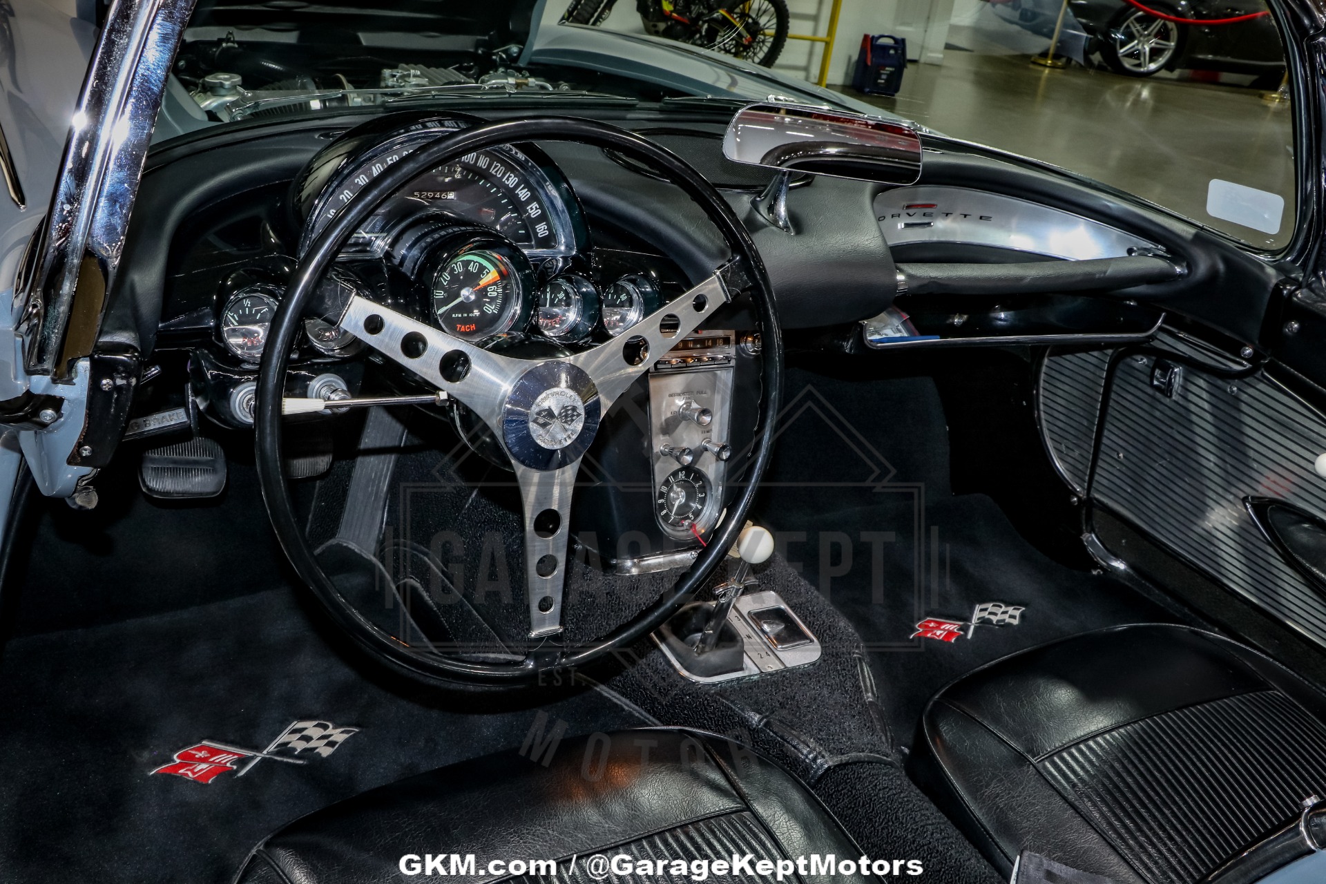 1961 Chevrolet Corvette 5