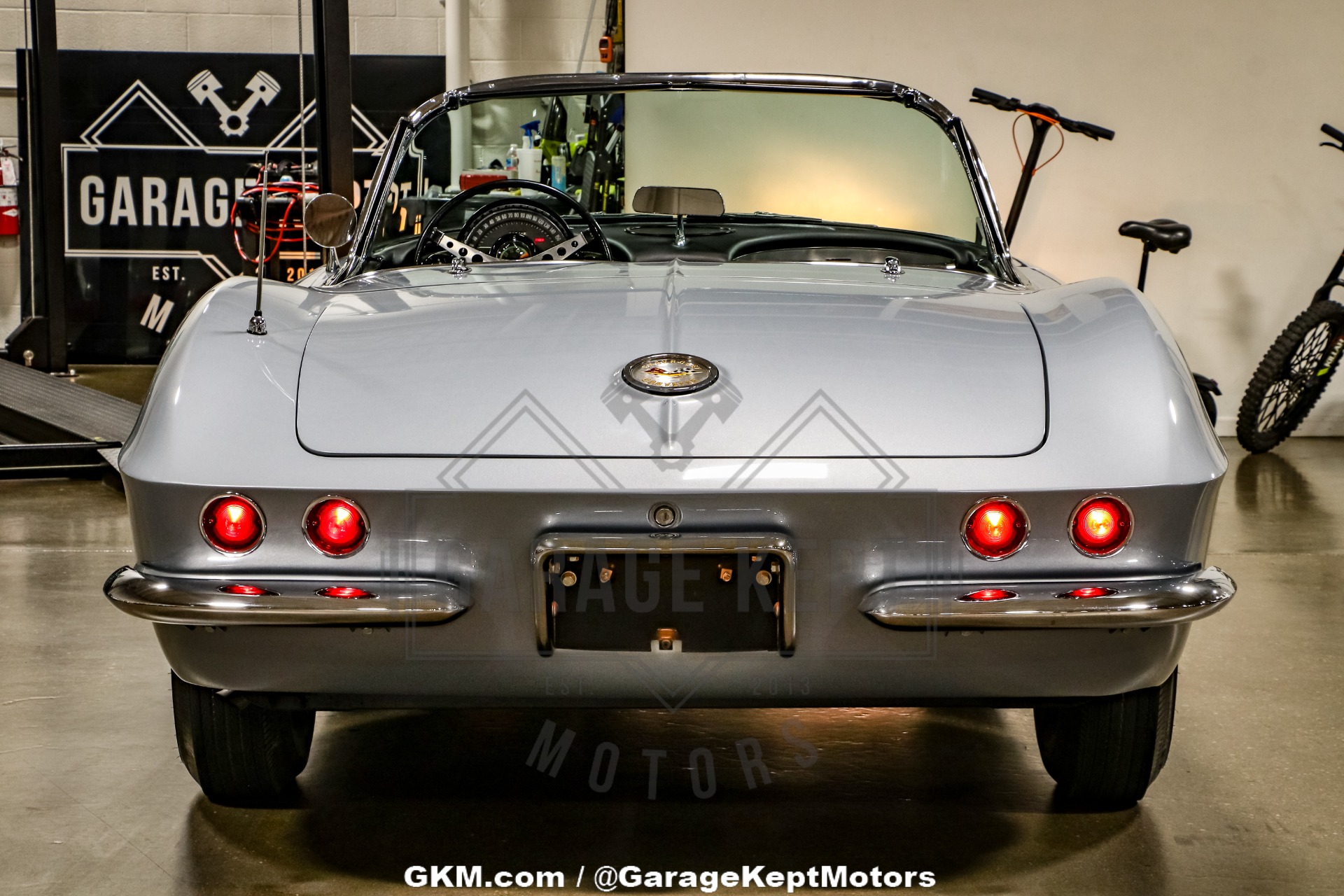 1961 Chevrolet Corvette 60