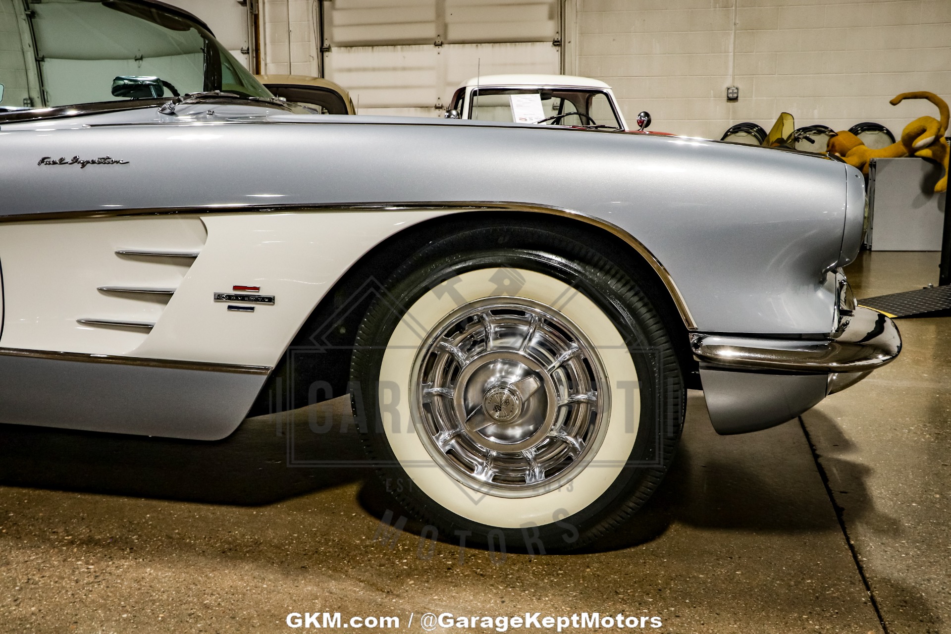 1961 Chevrolet Corvette 71