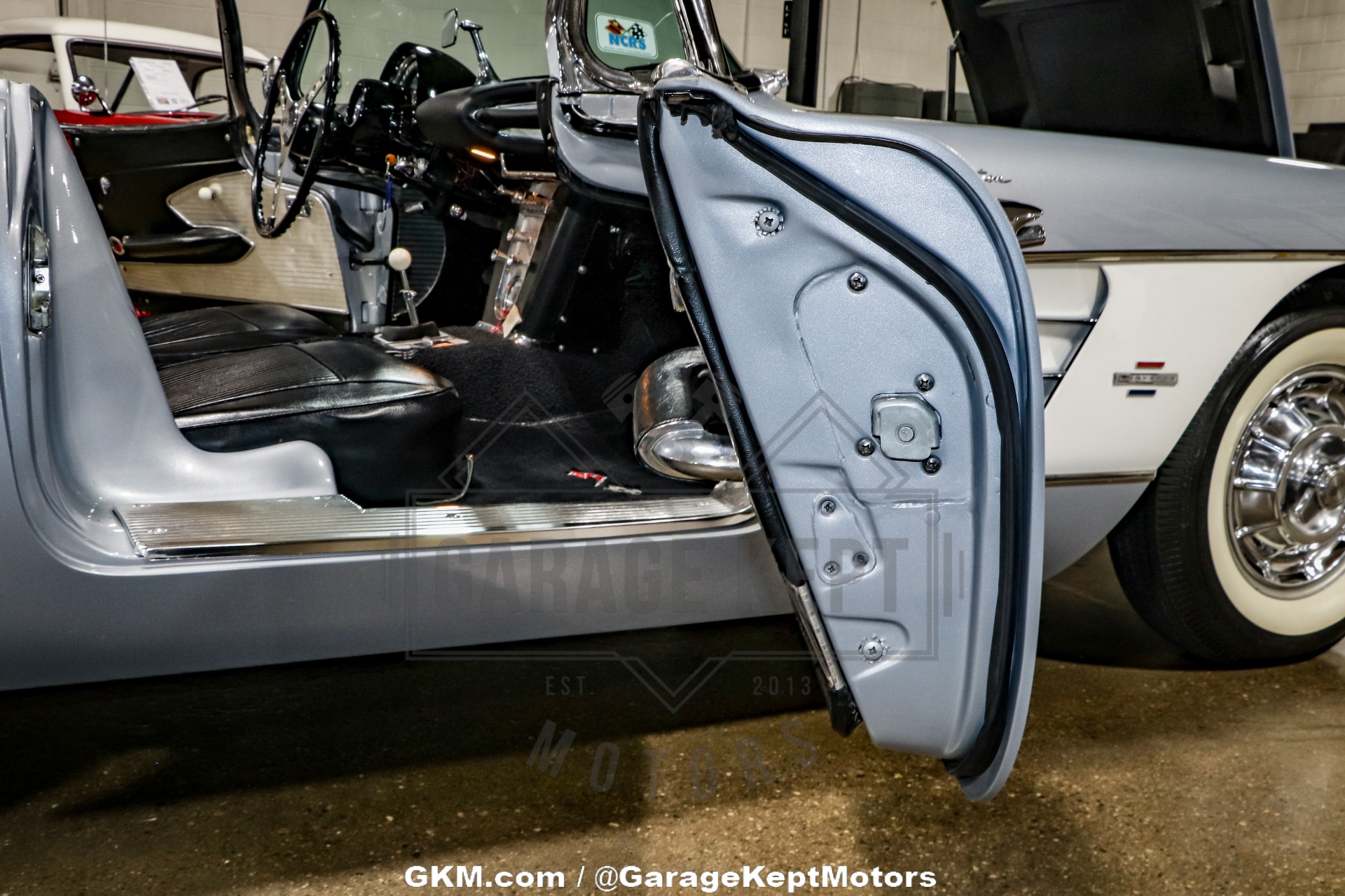 1961 Chevrolet Corvette 80