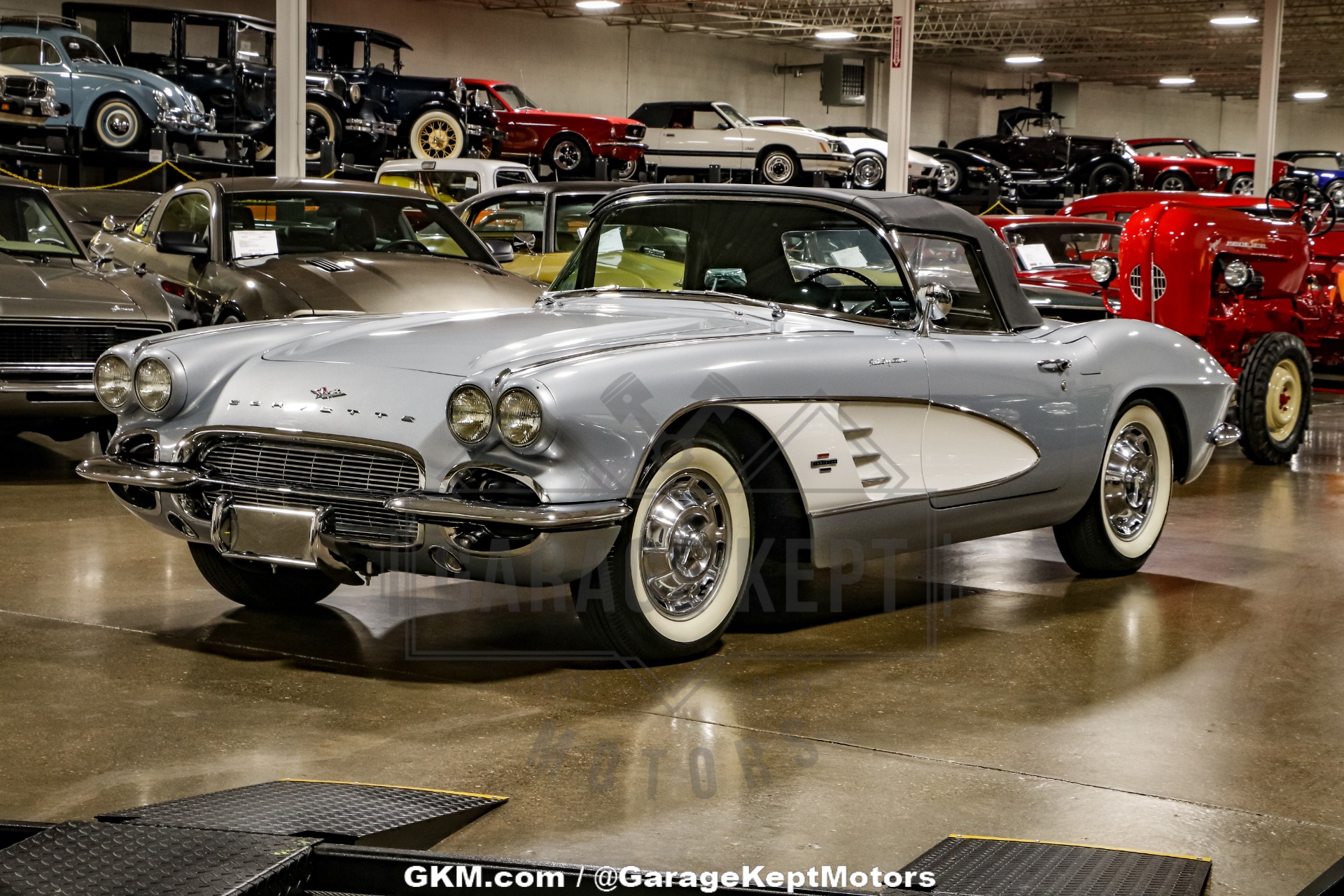 1961 Chevrolet Corvette 9