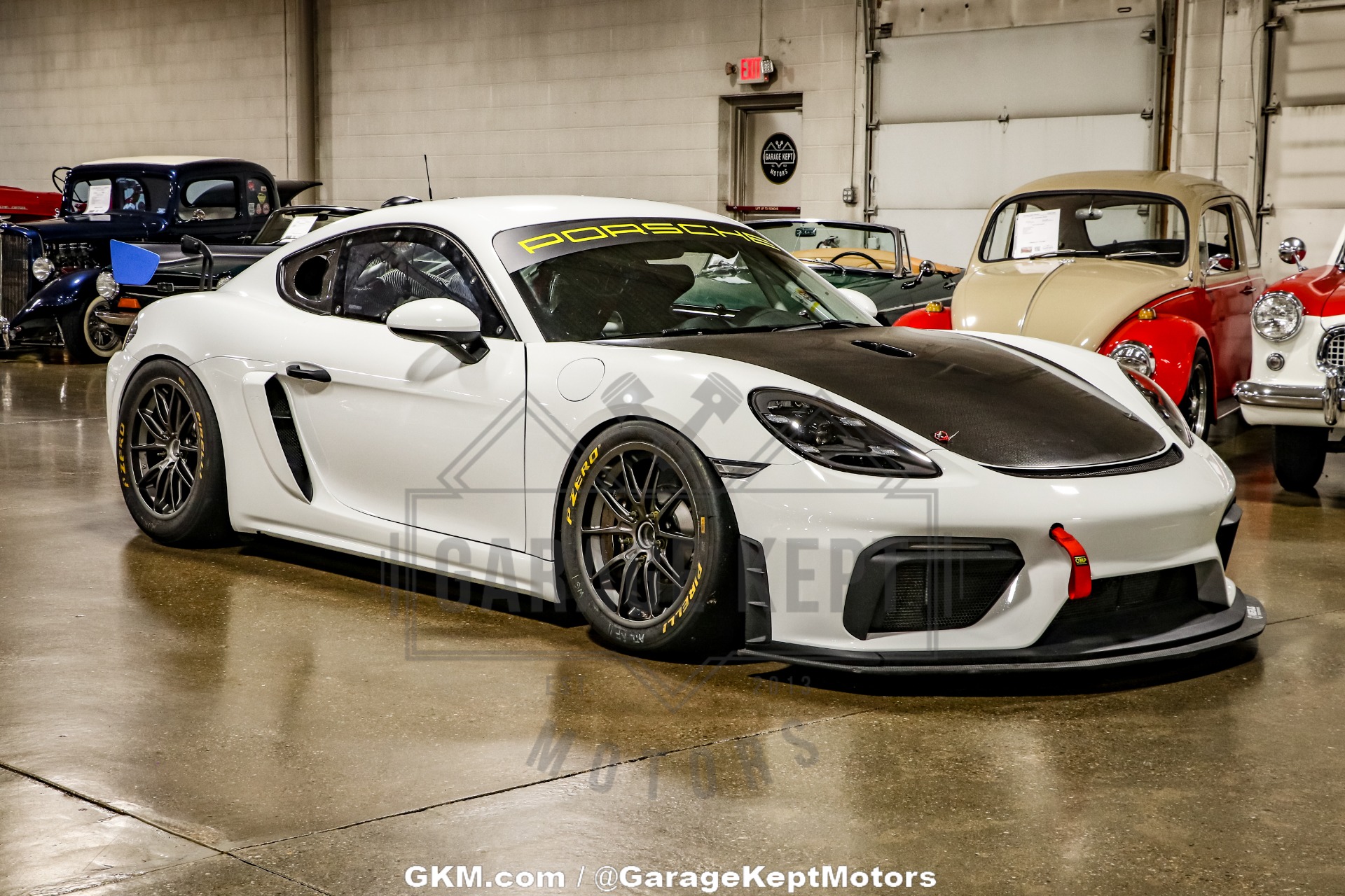 2019 Porsche Cayman GT4 17