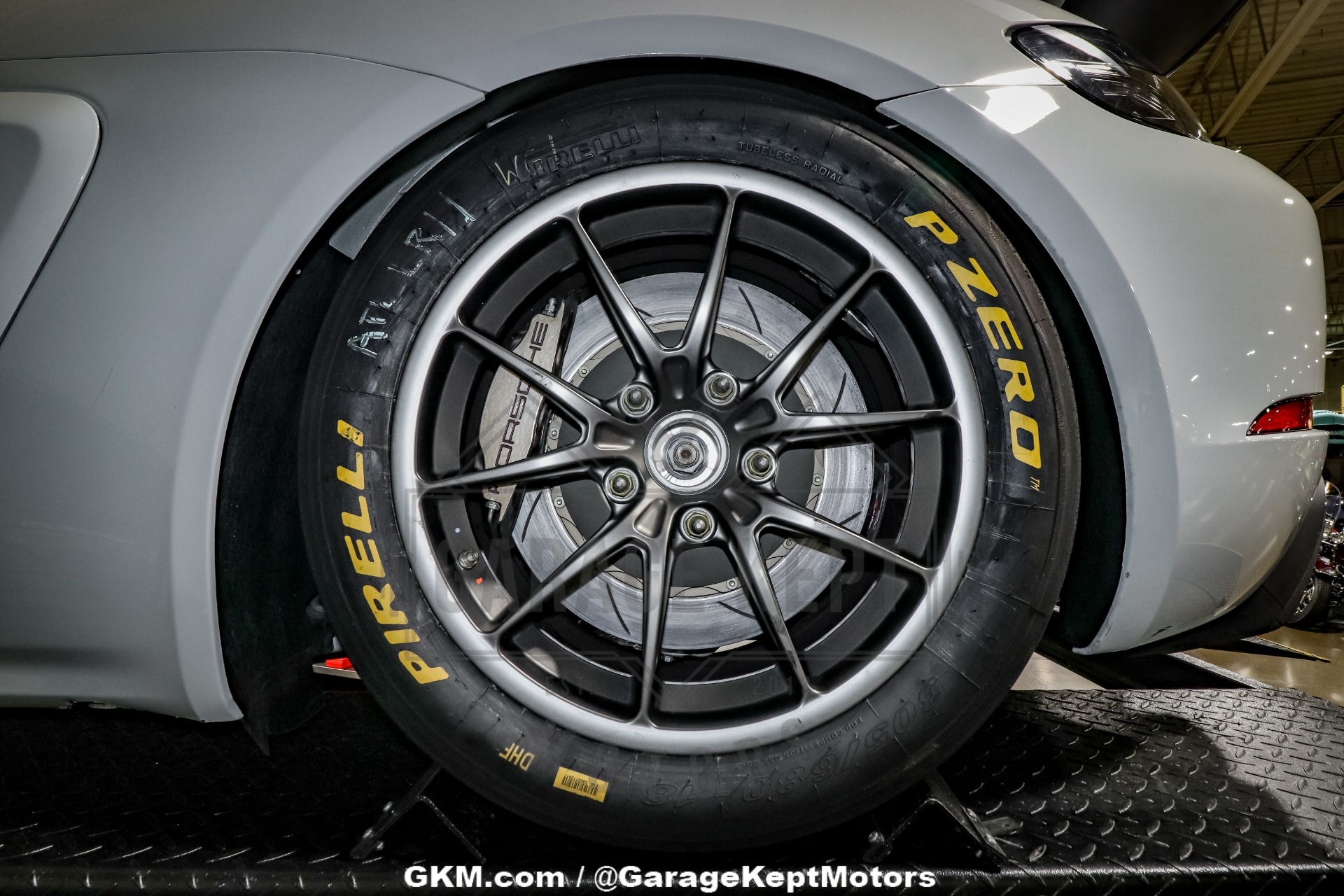 2019 Porsche Cayman GT4 199
