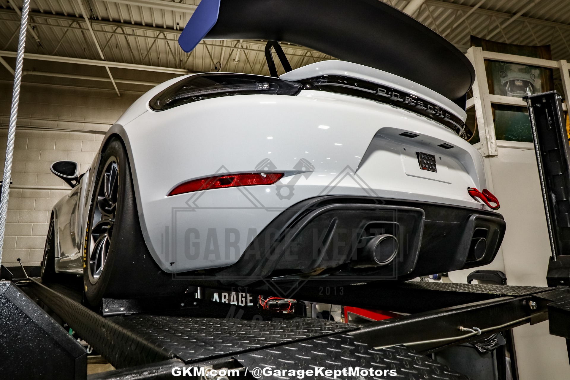 2019 Porsche Cayman GT4 200
