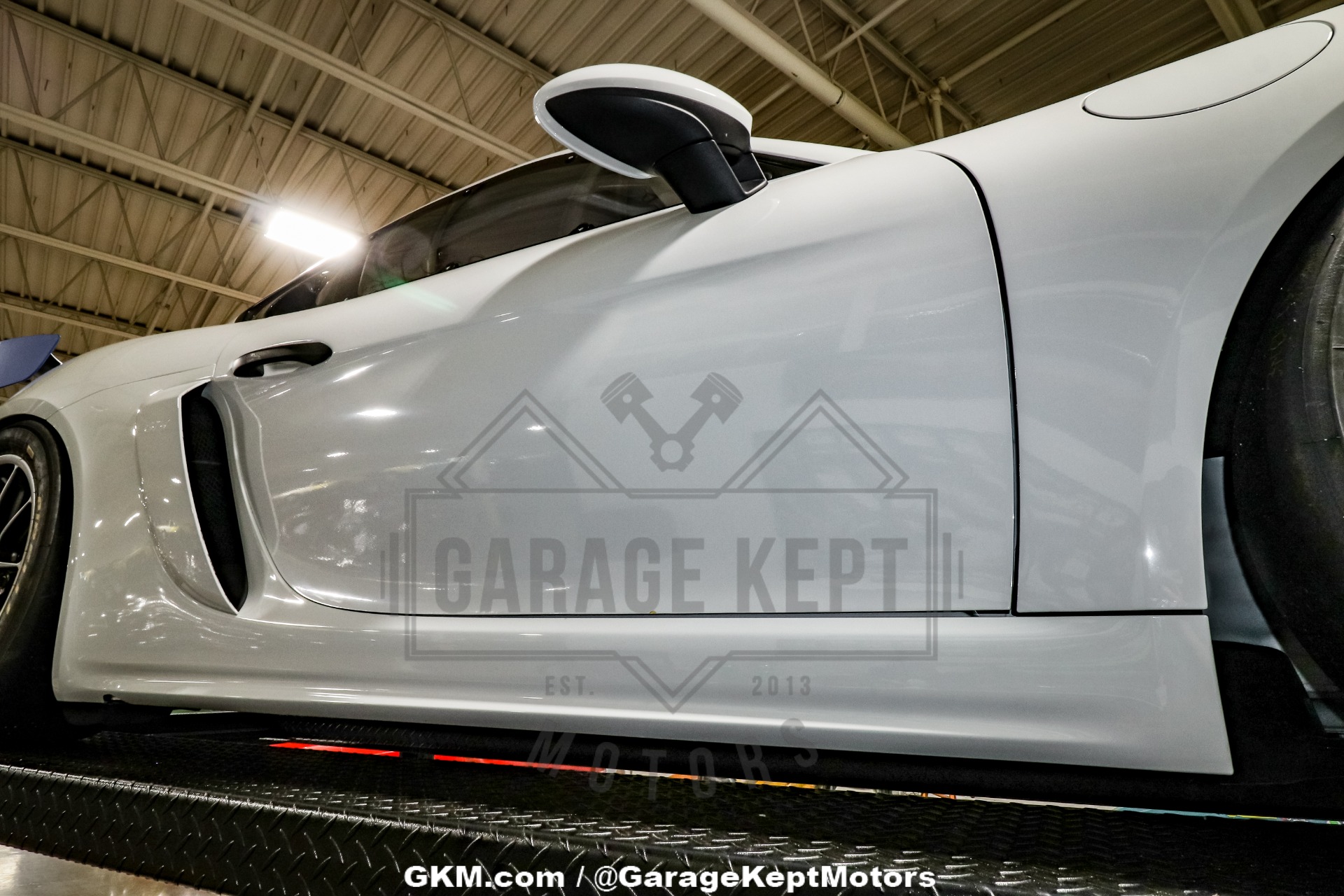 2019 Porsche Cayman GT4 205