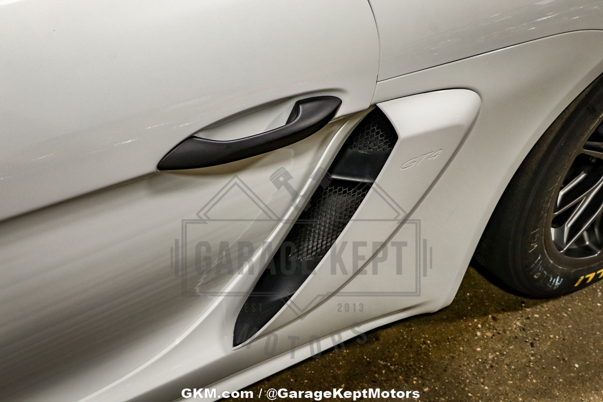 2019 Porsche Cayman GT4 38