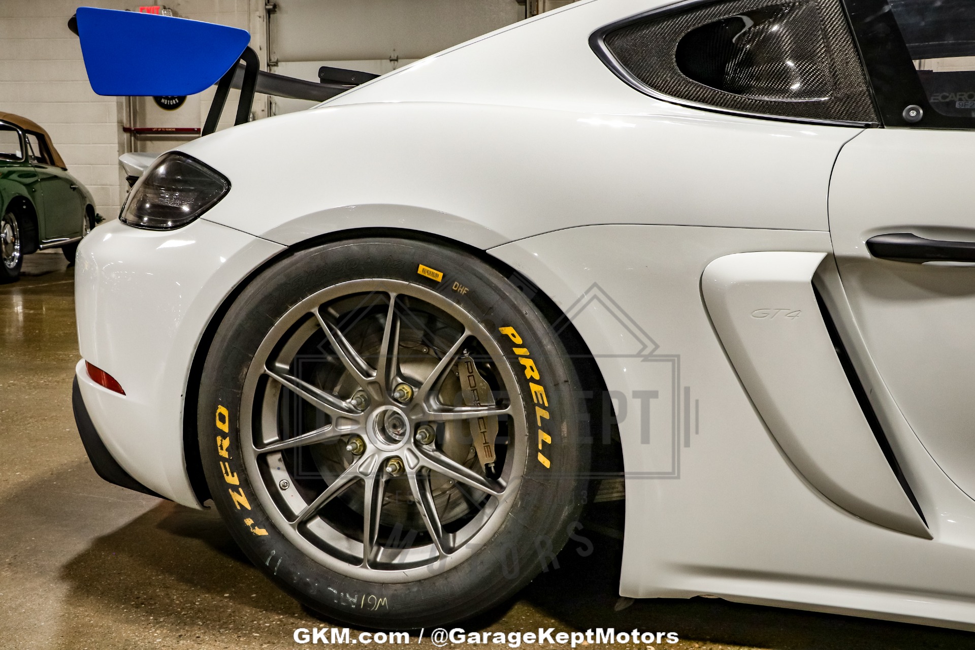2019 Porsche Cayman GT4 71