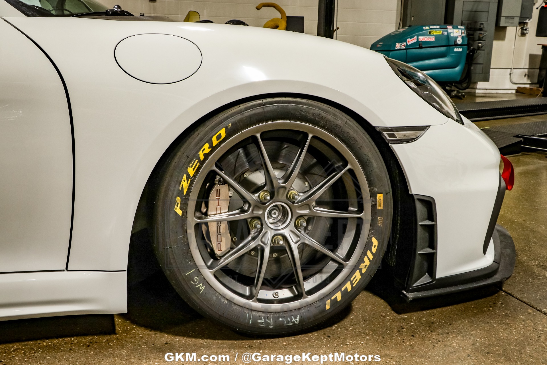 2019 Porsche Cayman GT4 74