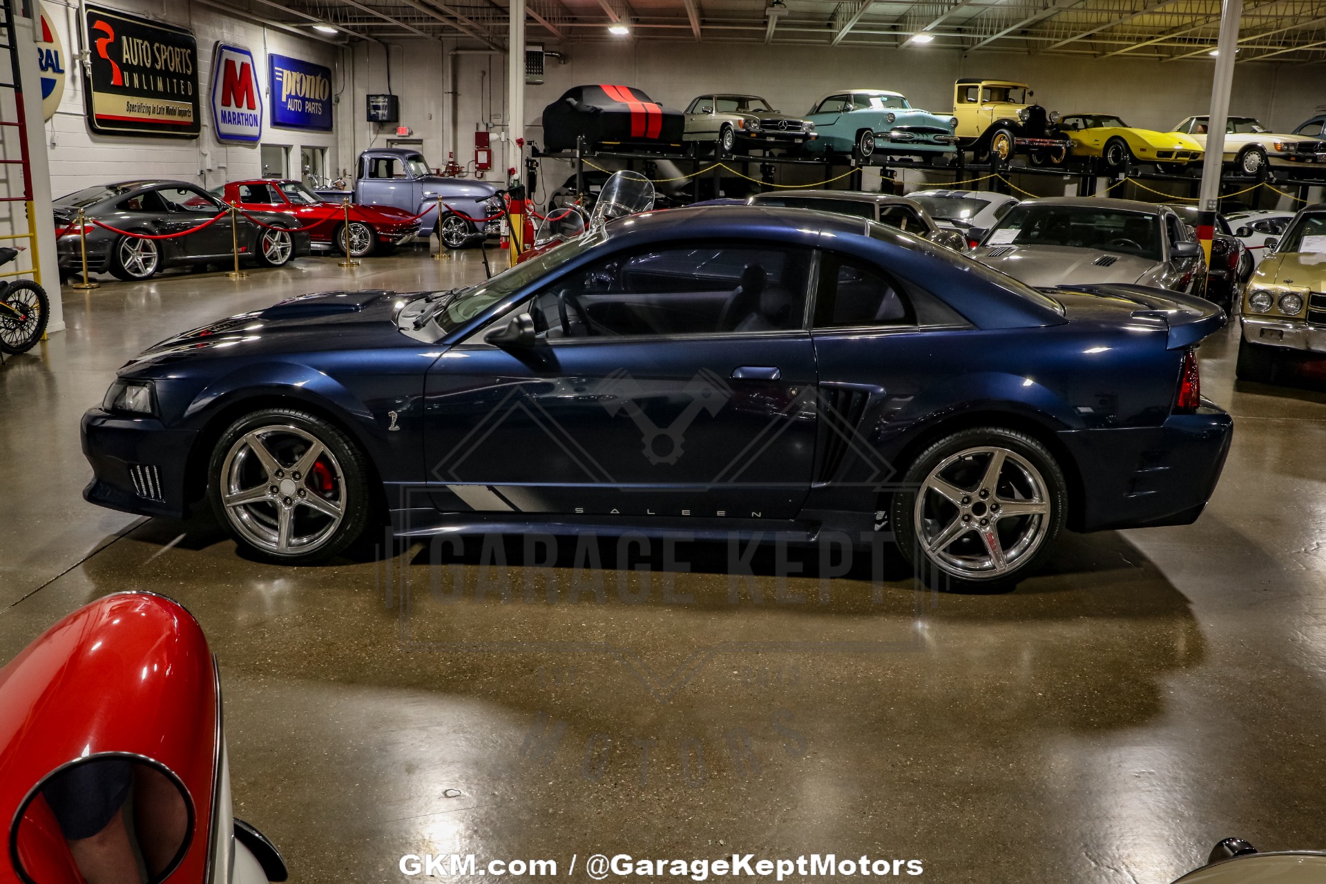 2001 Ford Mustang 10