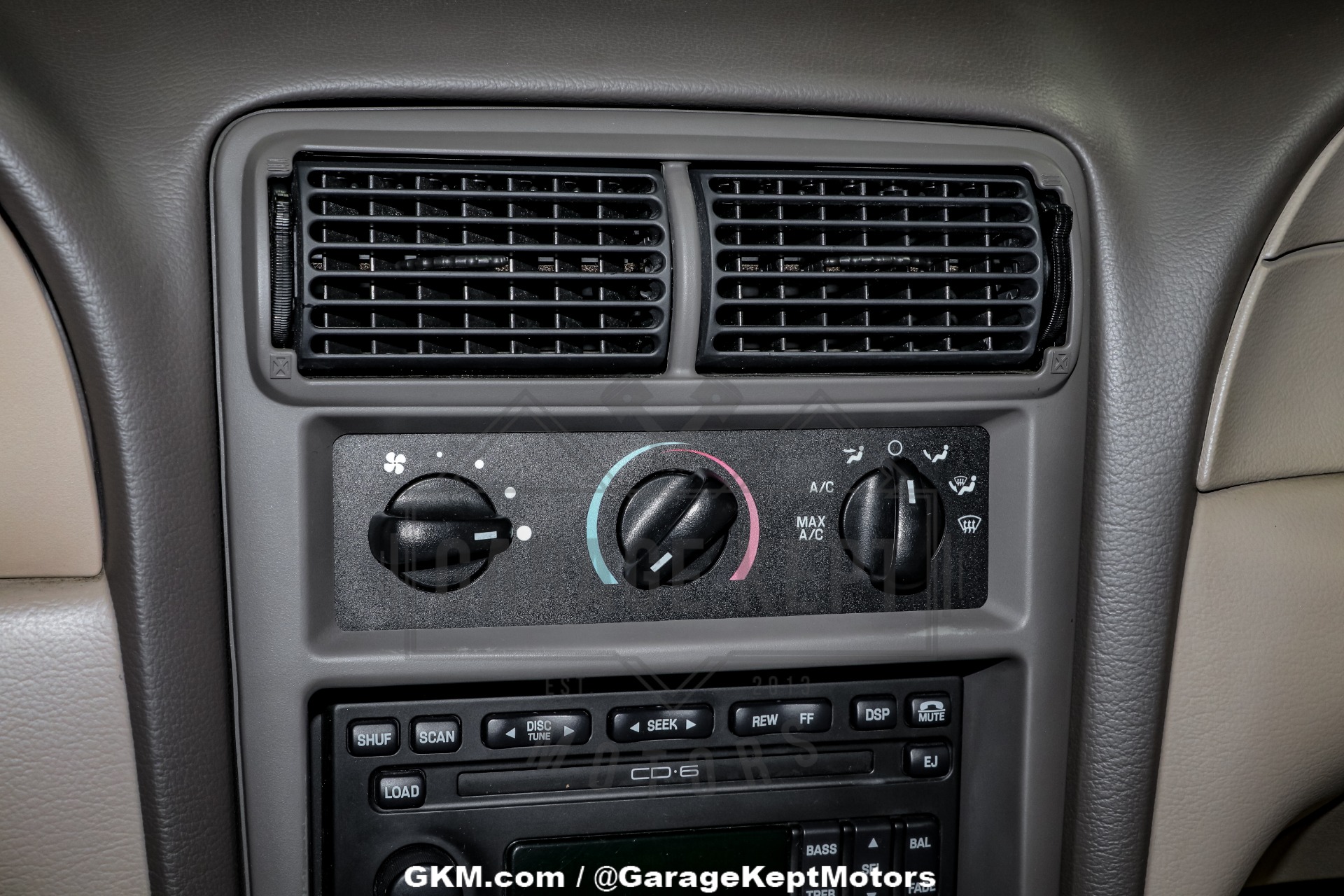 2001 Ford Mustang 114