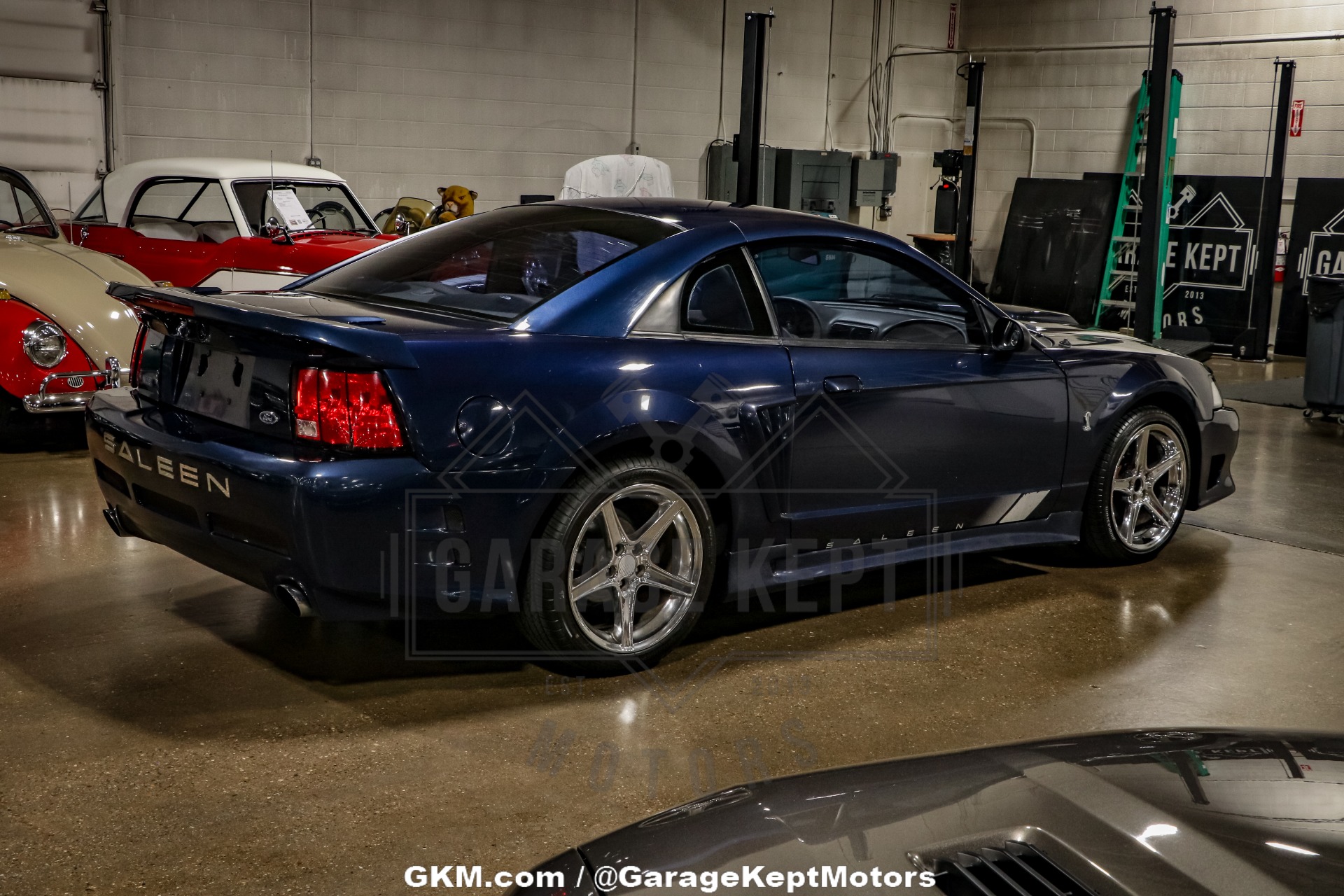 2001 Ford Mustang 14