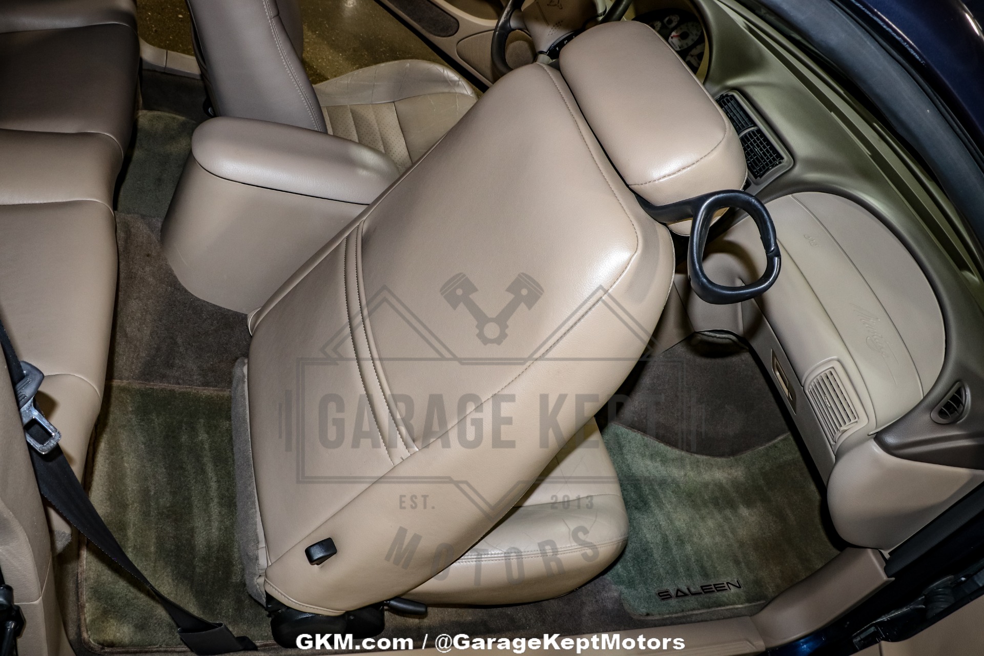 2001 Ford Mustang 76