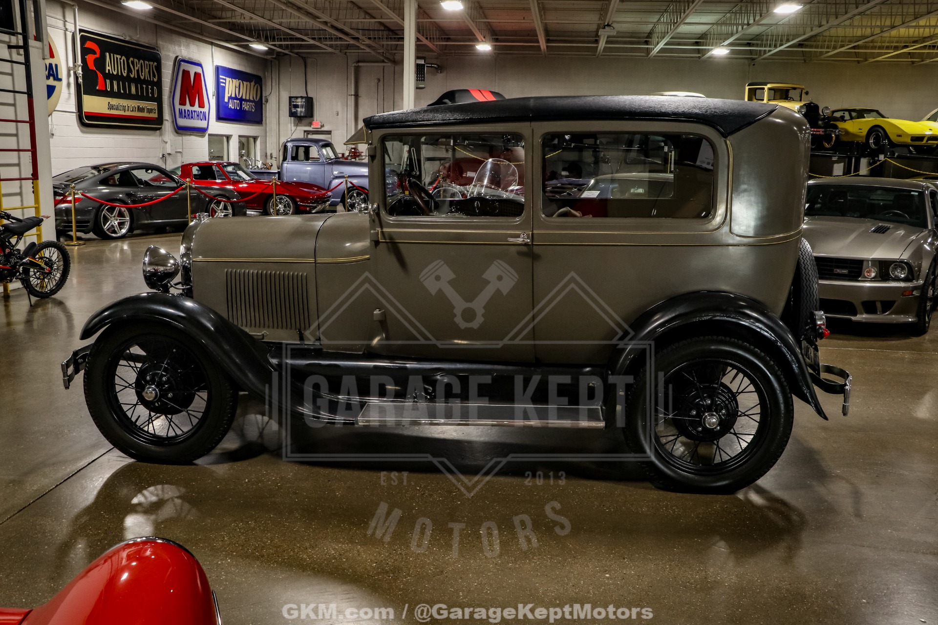 1928 Ford Model A 10