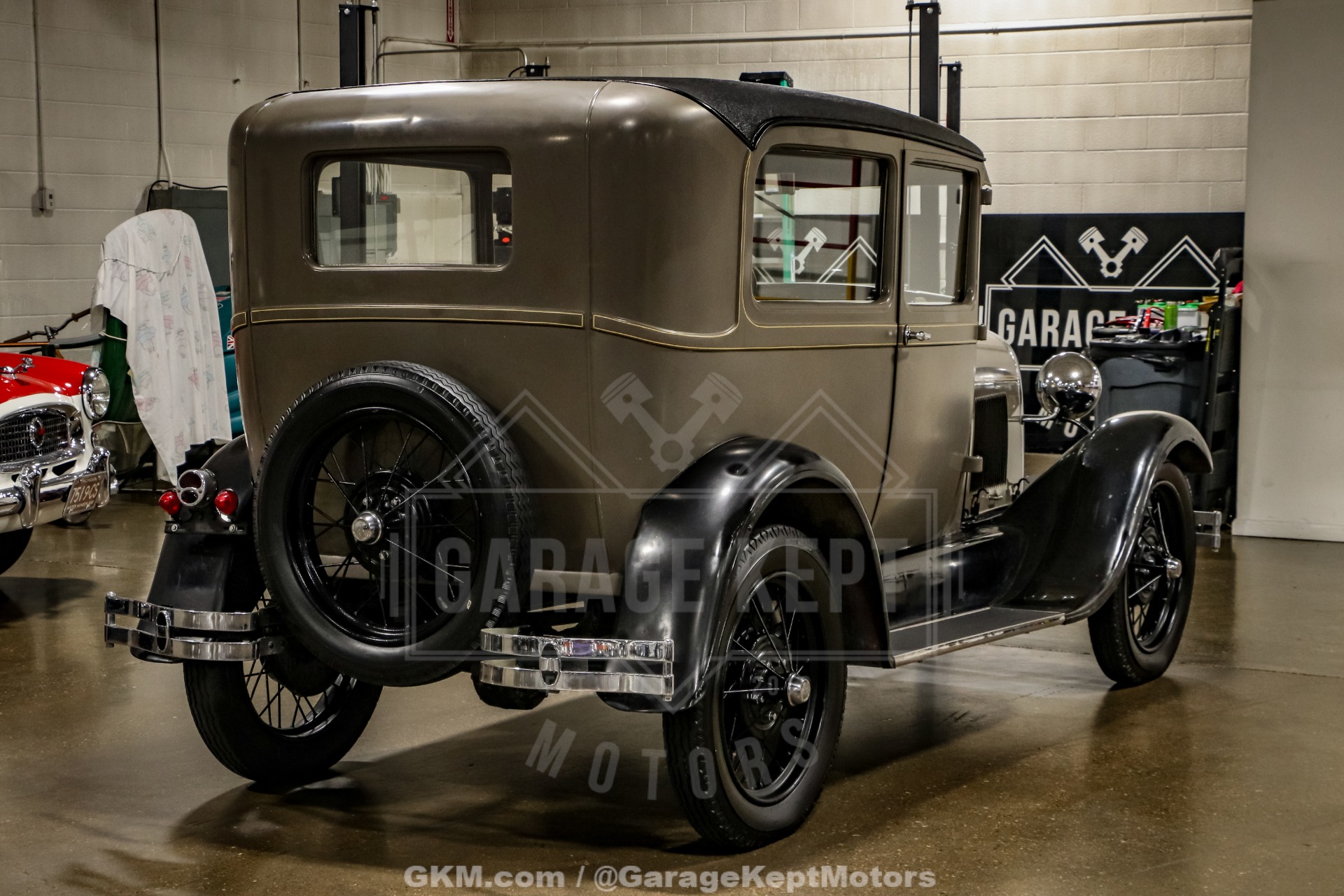 1928 Ford Model A 13