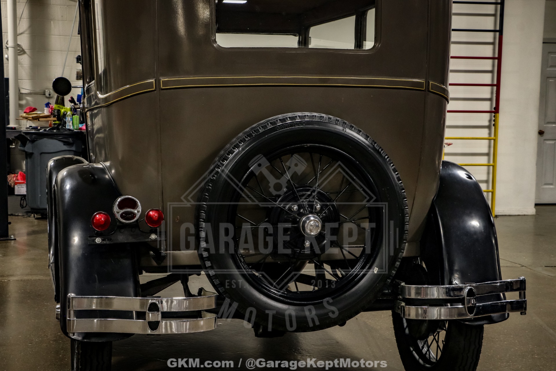 1928 Ford Model A 37