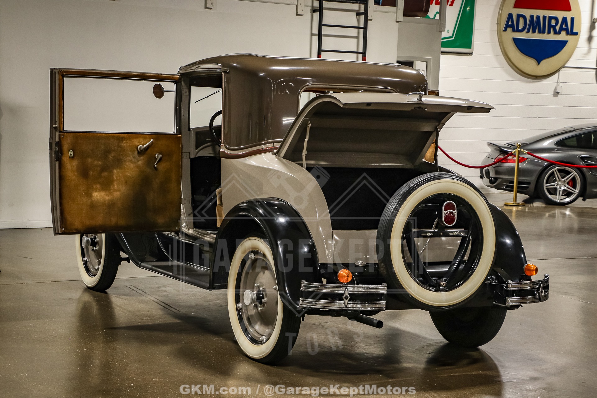 1929 Chevrolet Coupe 3