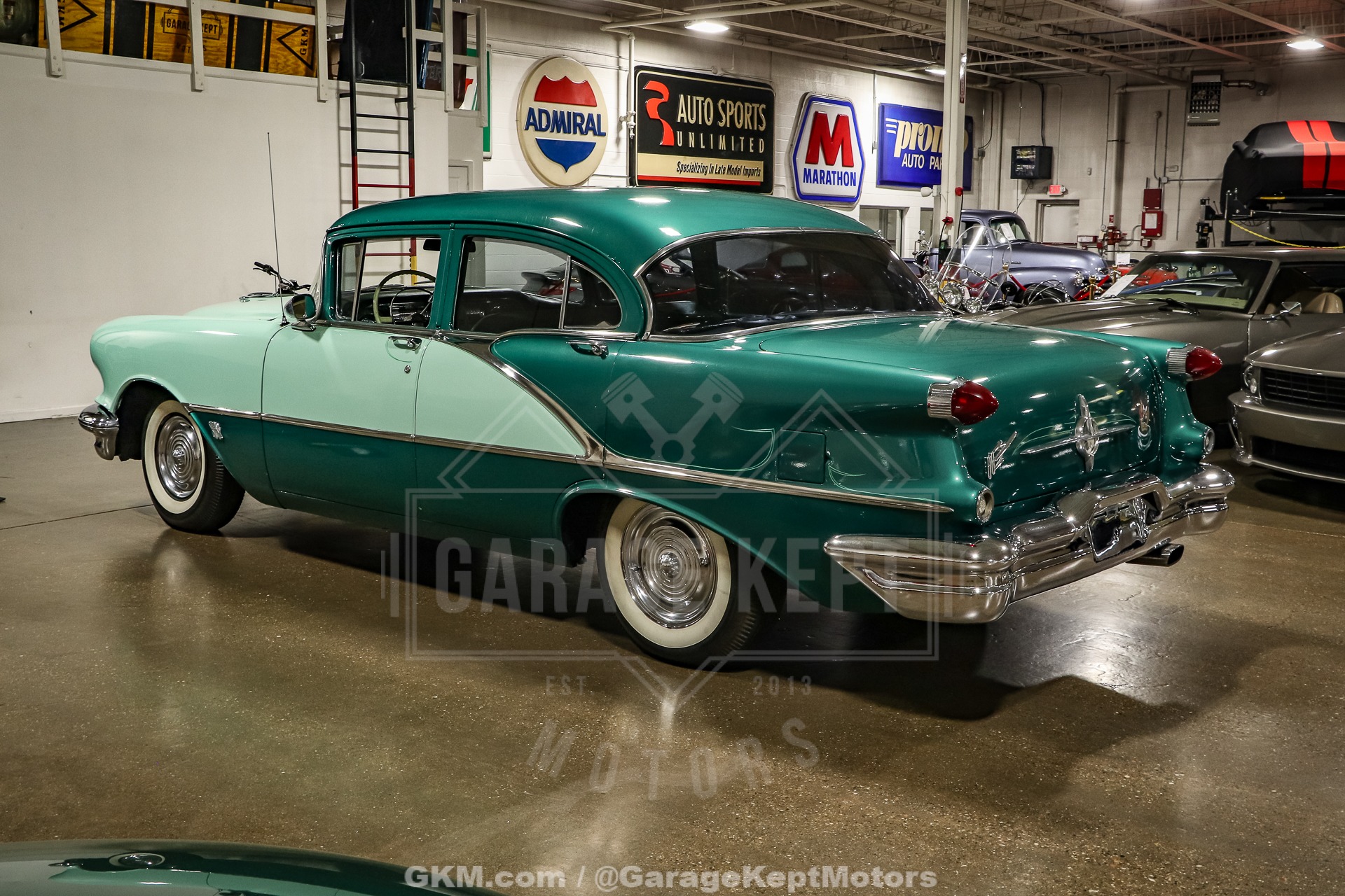 1956 Oldsmobile Super 88 Holiday Sedan 11