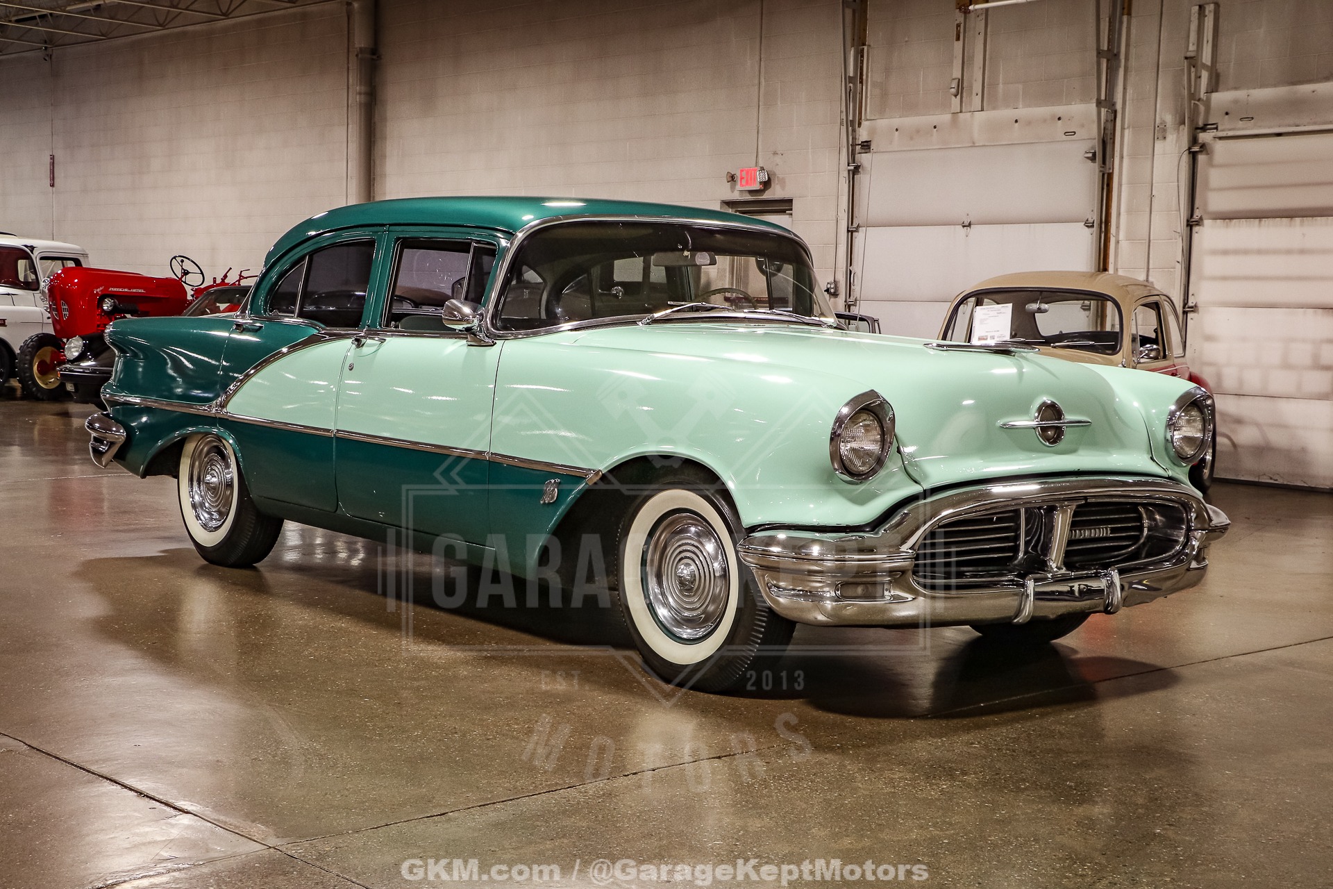 1956 Oldsmobile Super 88 Holiday Sedan 17