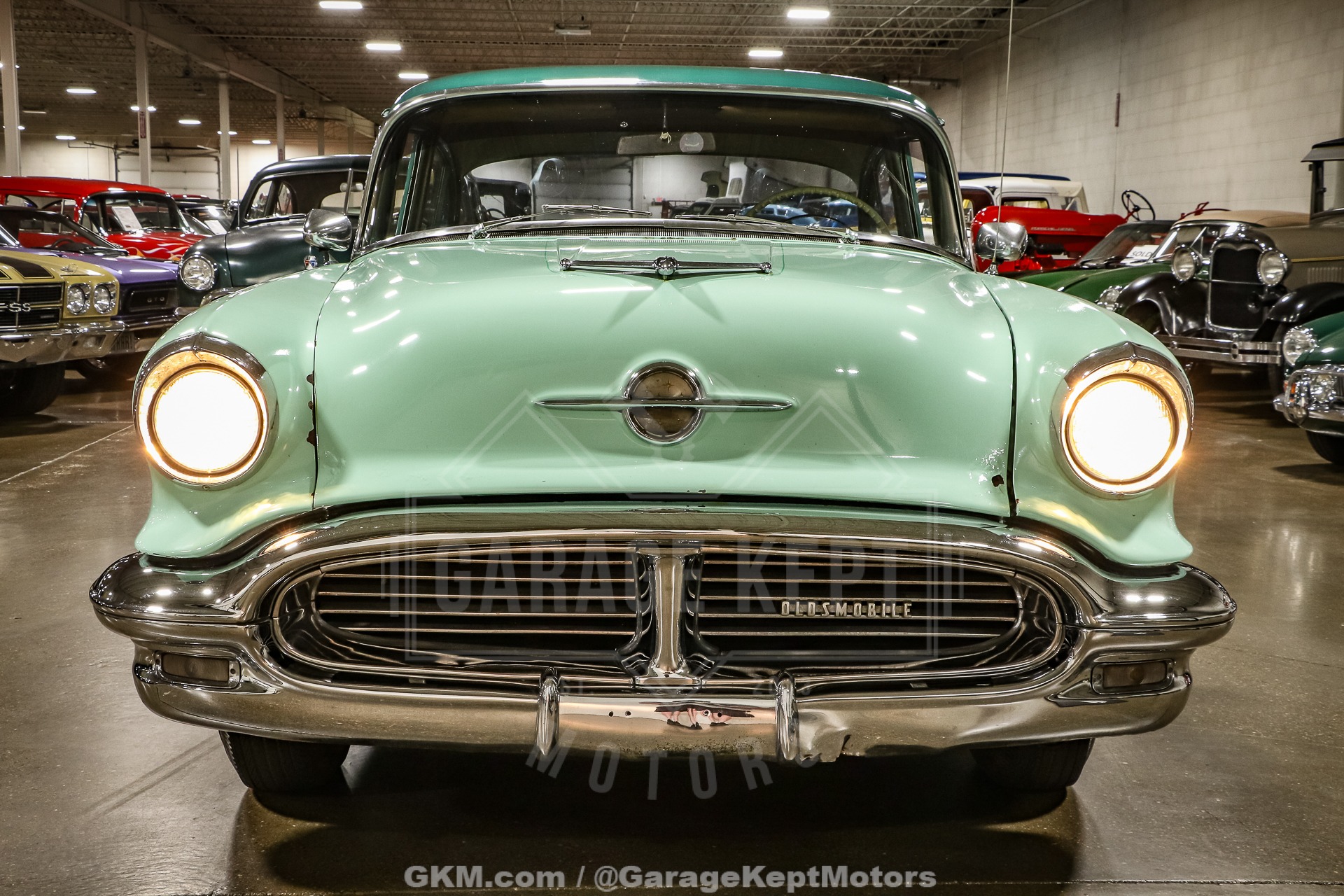 1956 Oldsmobile Super 88 Holiday Sedan 25