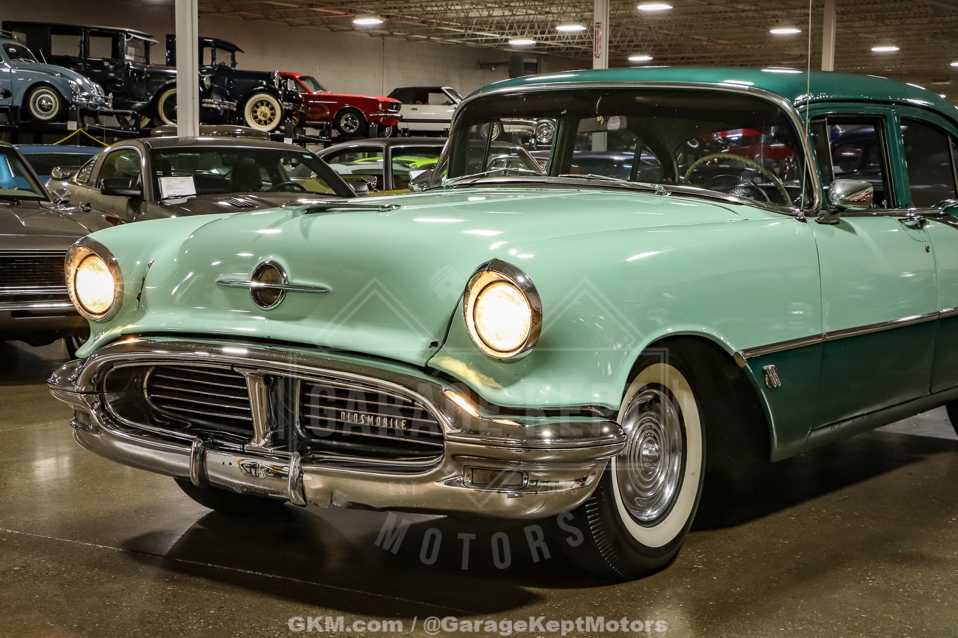 1956 Oldsmobile Super 88 Holiday Sedan 26
